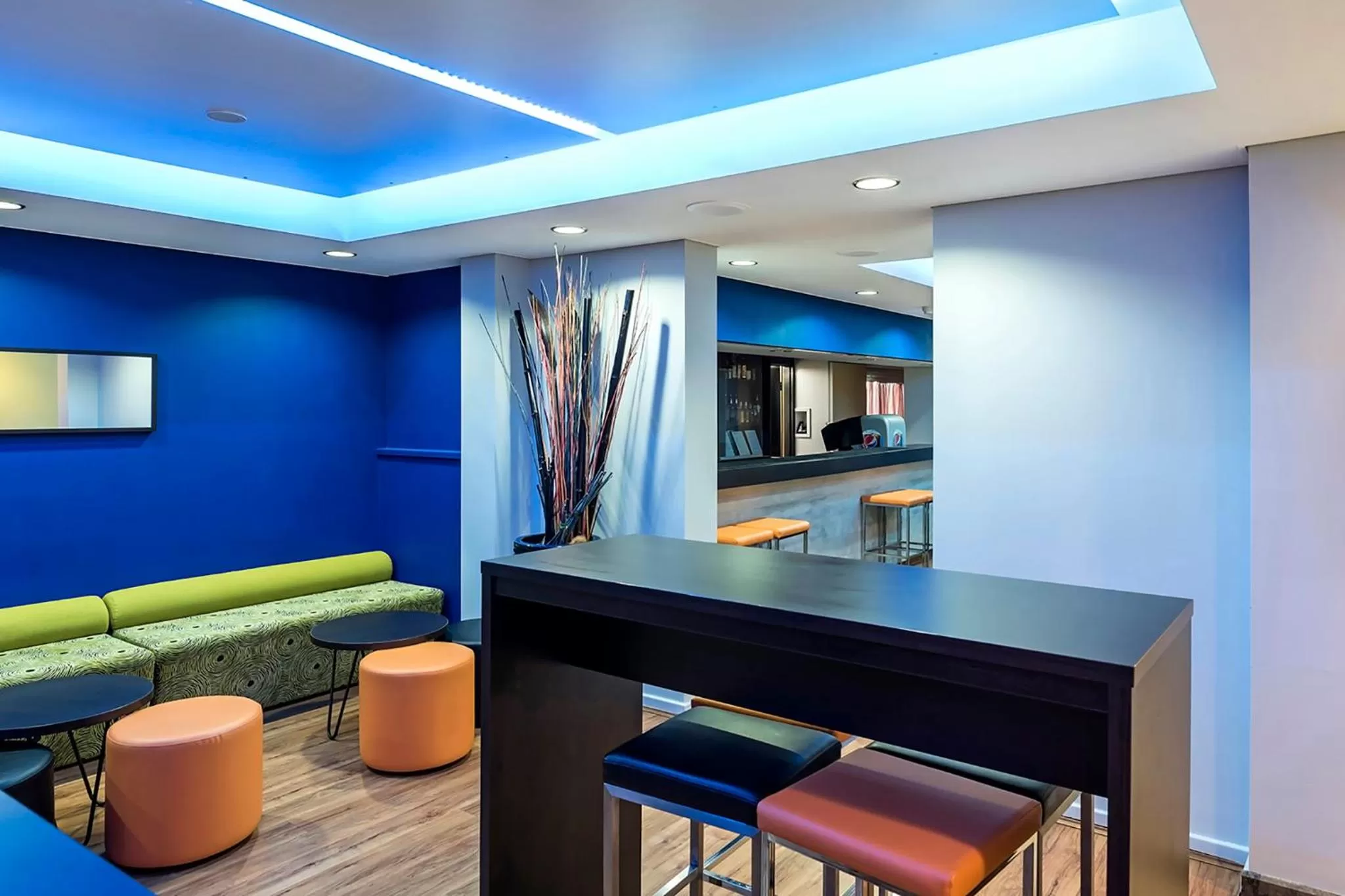 Lounge or bar in Quality Hotel Ambassador Perth