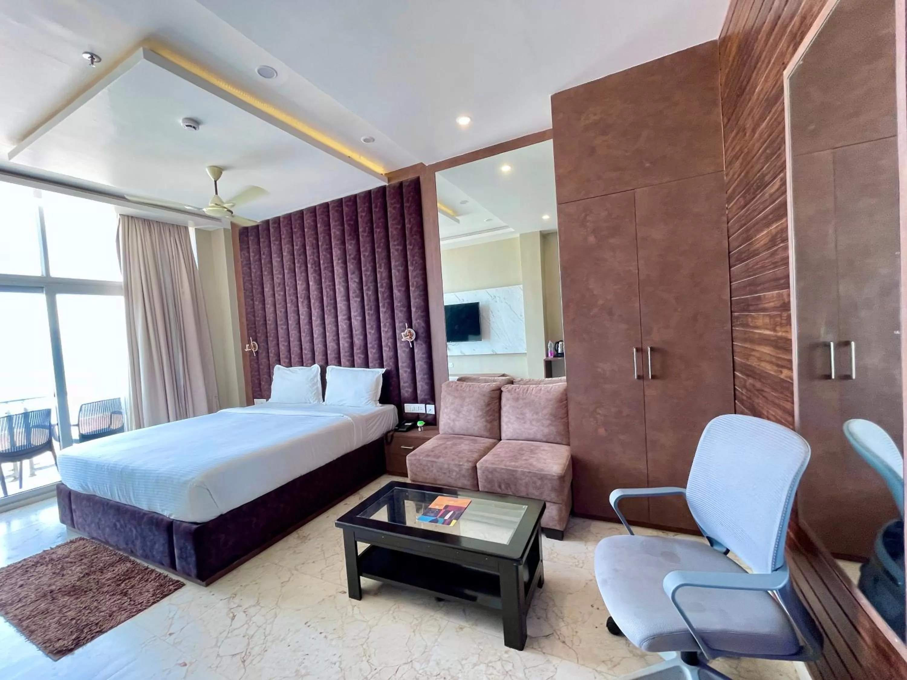 Hotel TBS sea view ! Puri