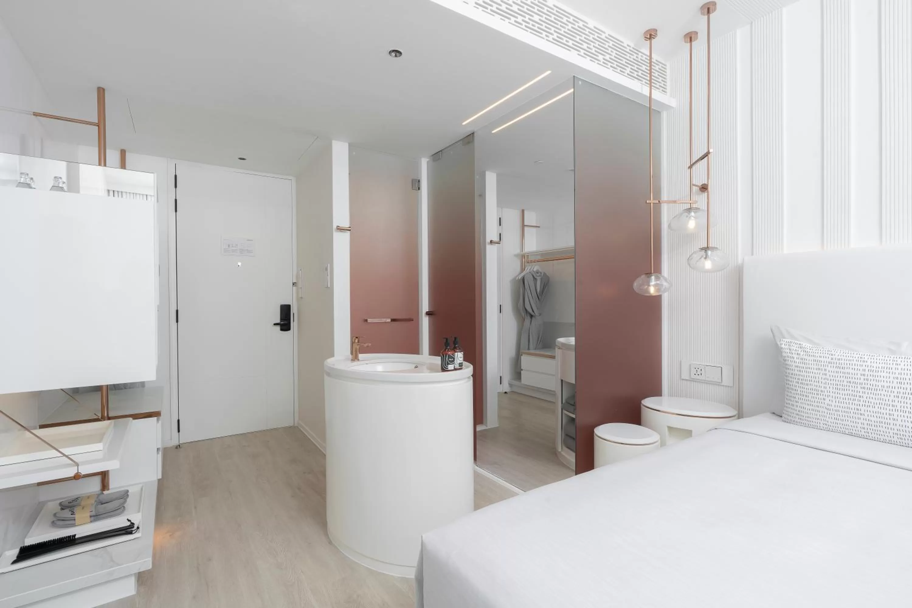 Bathroom, Bed in INNSiDE by Meliá Bangkok Sukhumvit