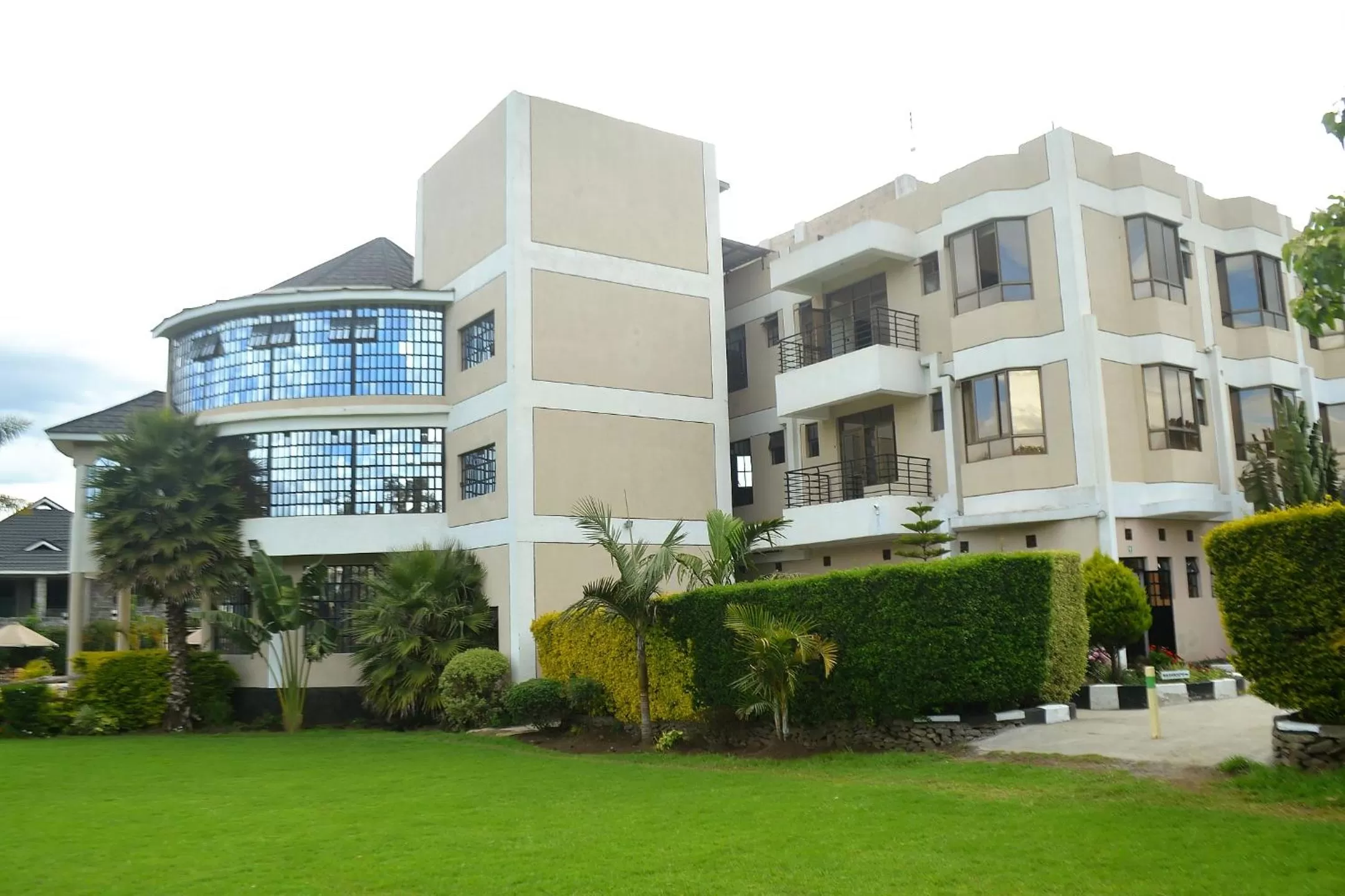 Property Building in Royal Green Gardens Resort