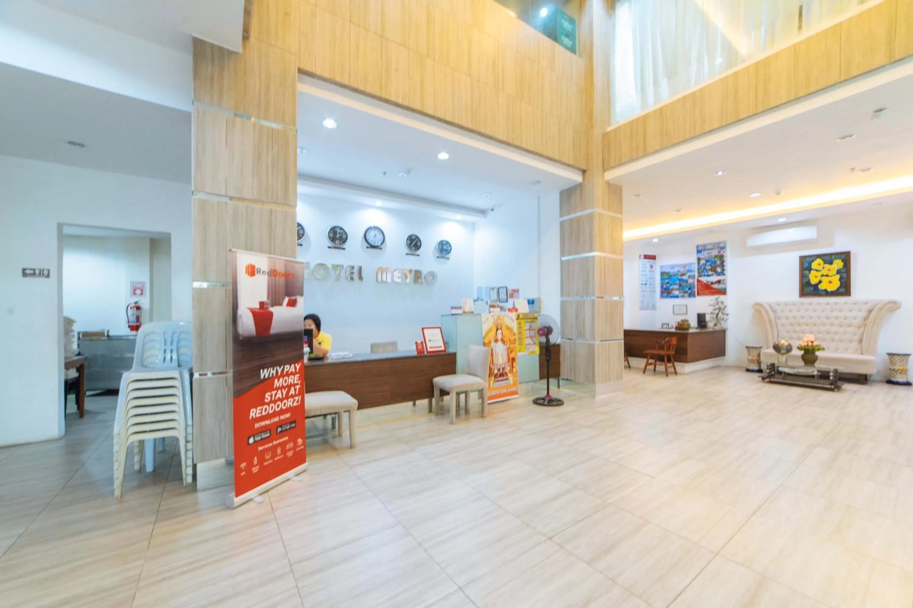 Lobby or reception in RedDoorz Plus at Hotel Metro Kalibo