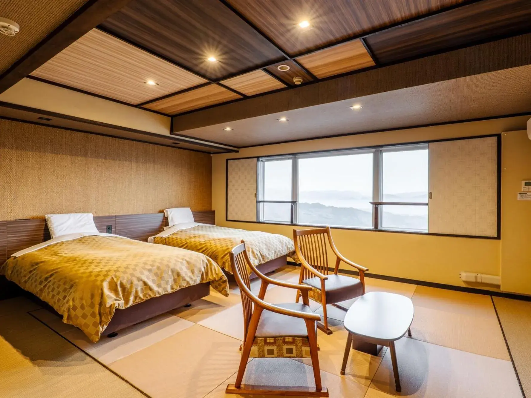 Superior Triple Room on High Floor with Shower - Non Smoking in Kishigon Ryokan Superior Triple Room on High Floor with Shower - Non Smoking in Kishigon Ryokan