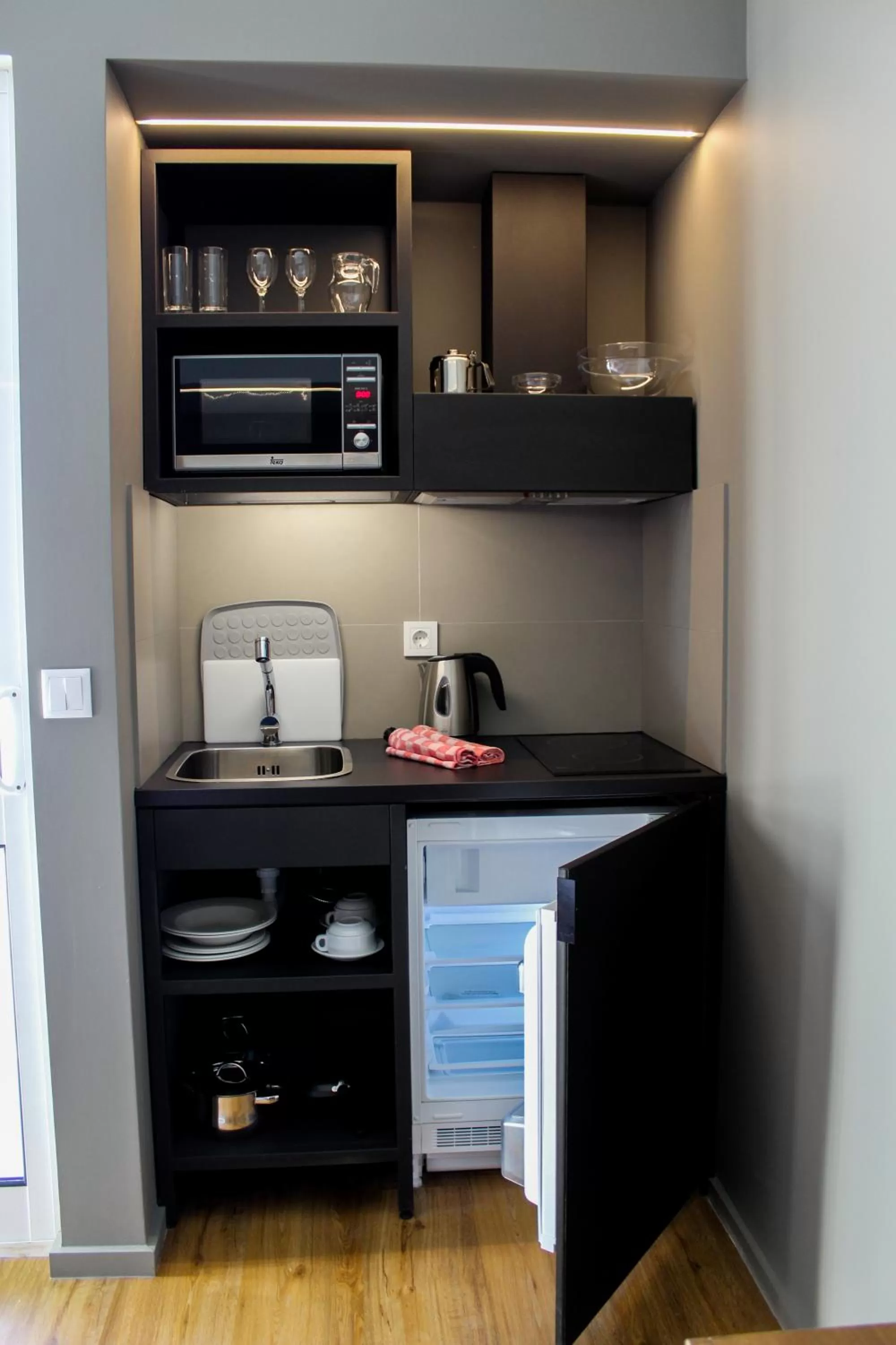 Coffee/tea facilities in Apartamentos Turisticos Paraiso