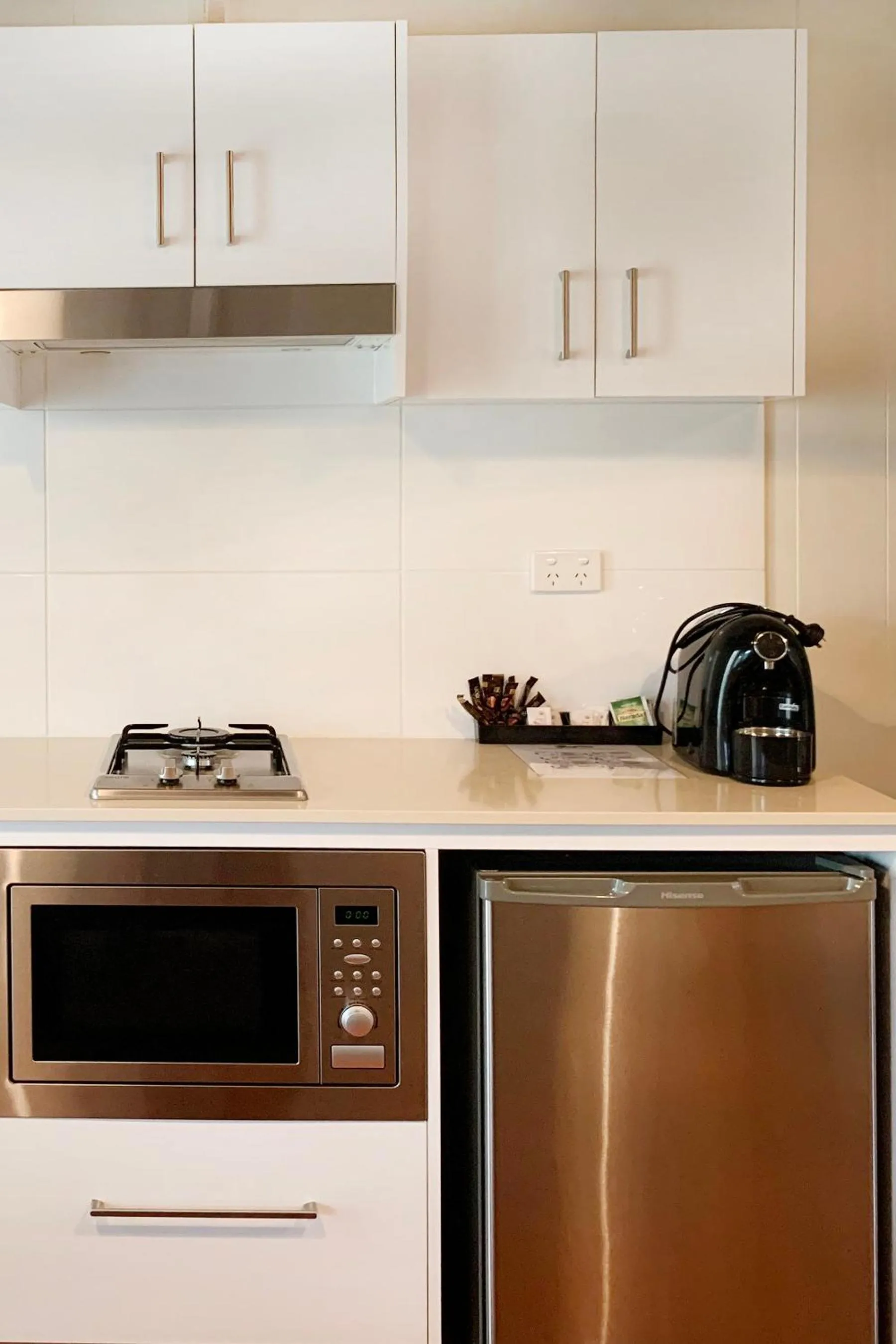 Coffee/tea facilities in Airlie Beach Magnums - Adults Only