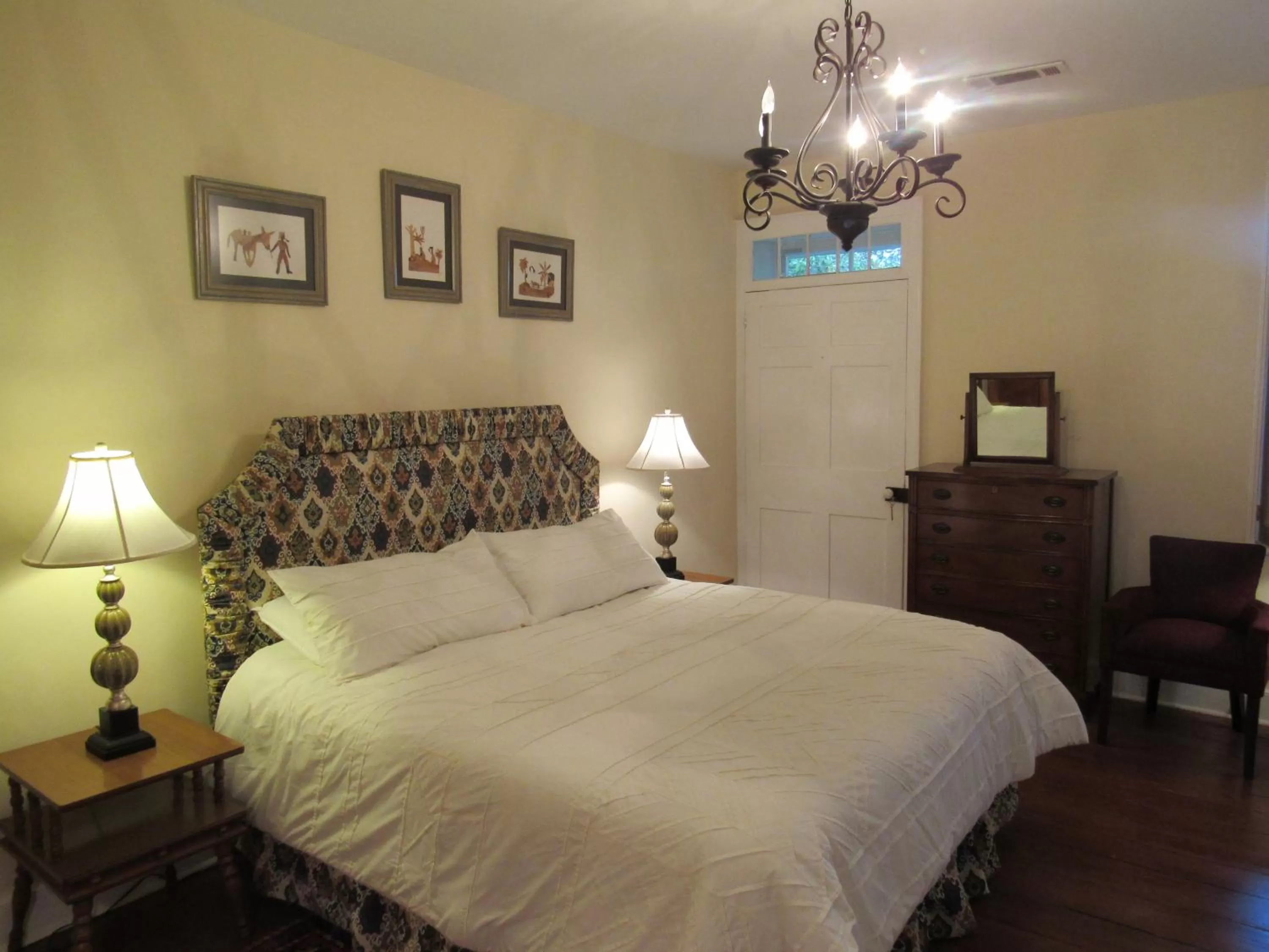 Bed in Concord Quarters