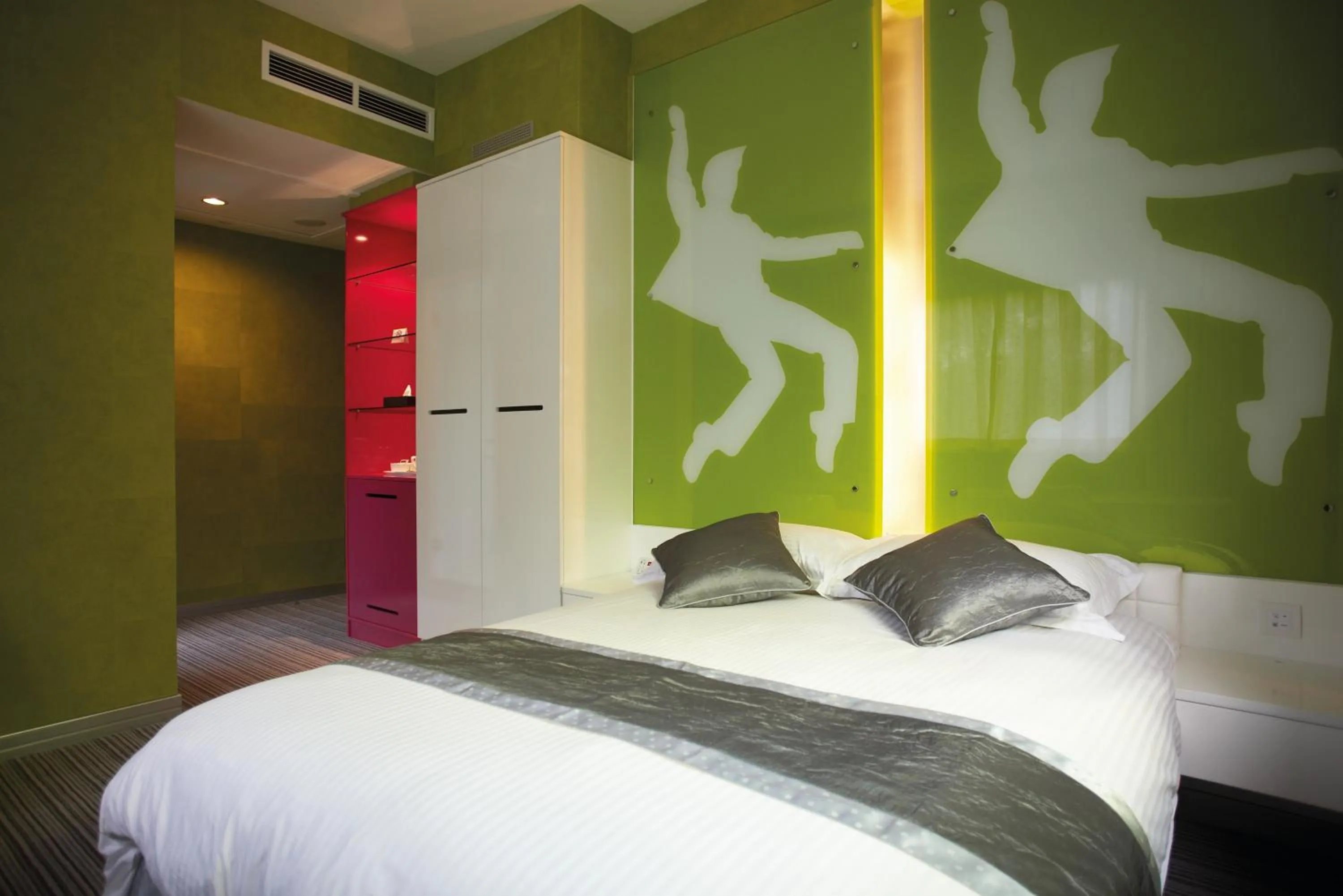 Premium Double or Twin Room in Hotel Re! @ Pearl's Hill