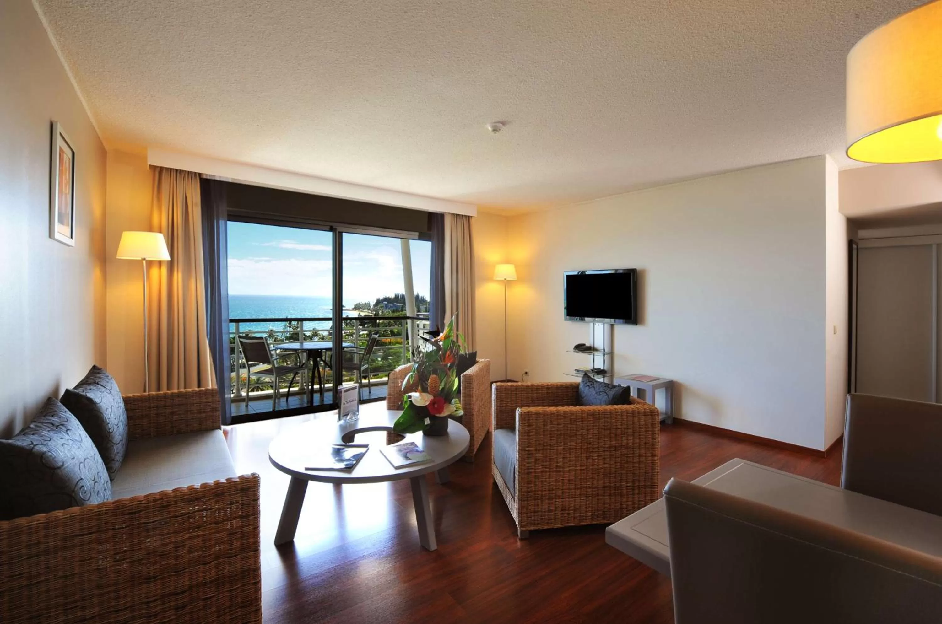 Deluxe One-Bedroom Apartment with Ocean View in Hilton Noumea La Promenade Residences