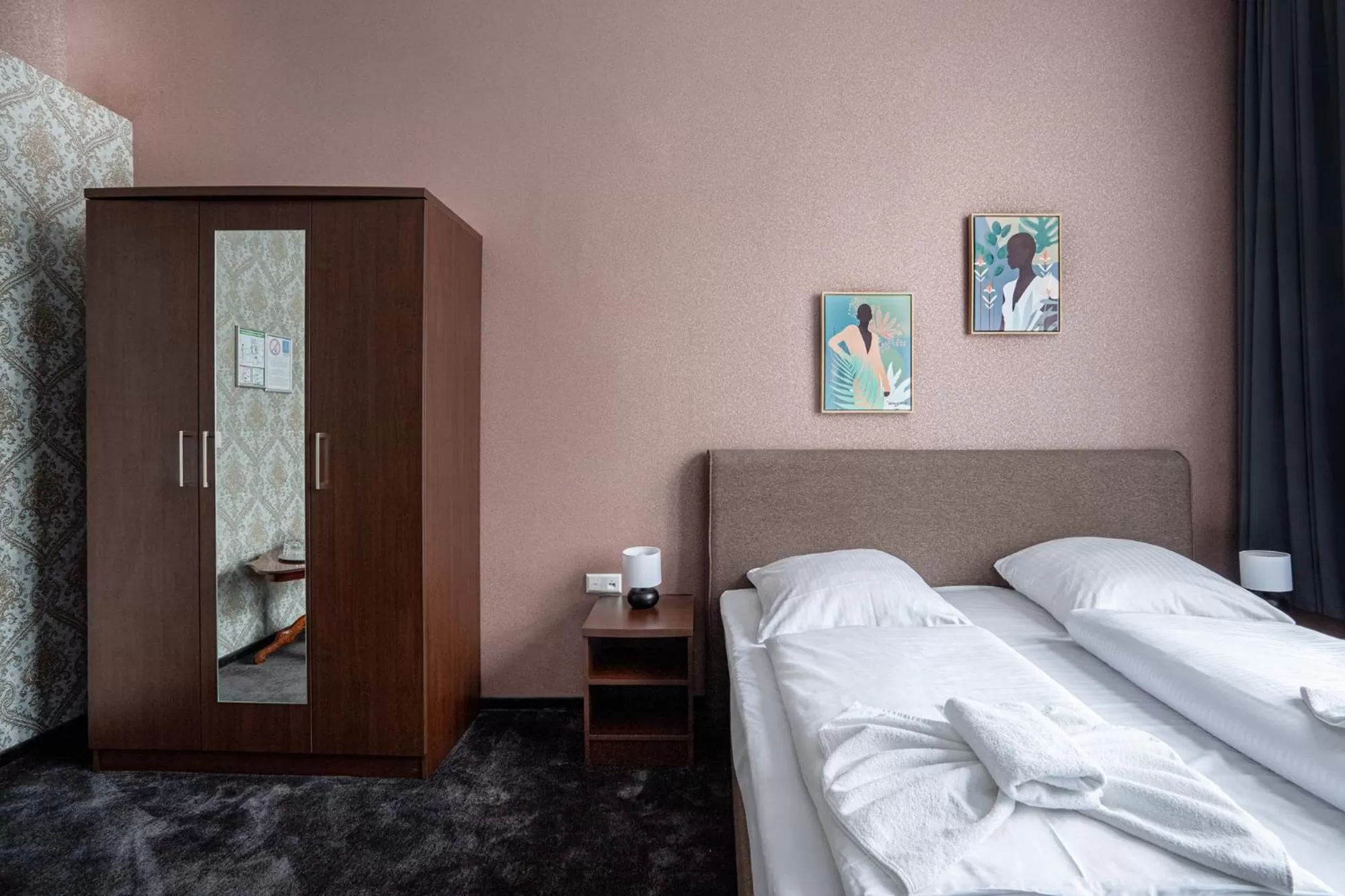 Bed in Hotel BELLEVUE am Kurfürstendamm