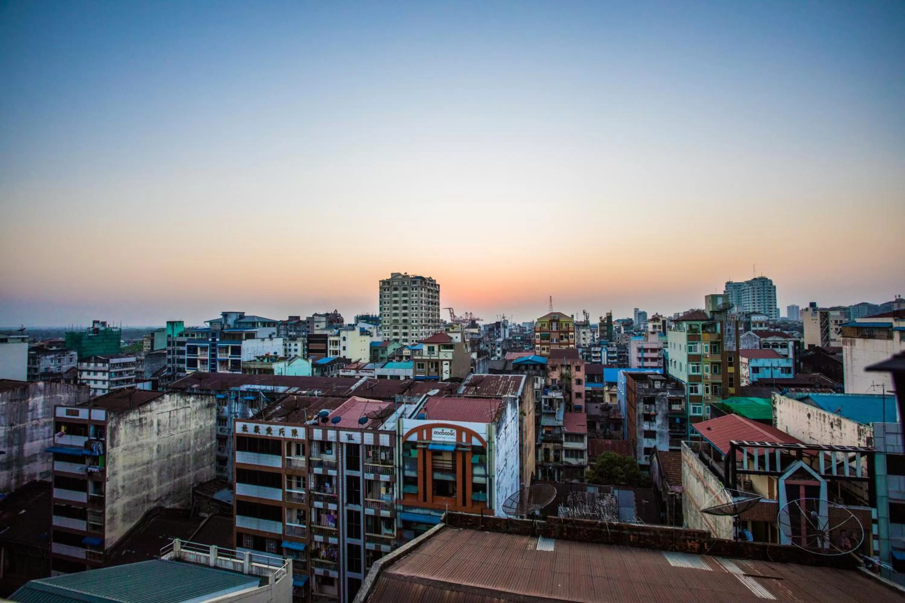 City view in Golden Gate China Town Hotel
