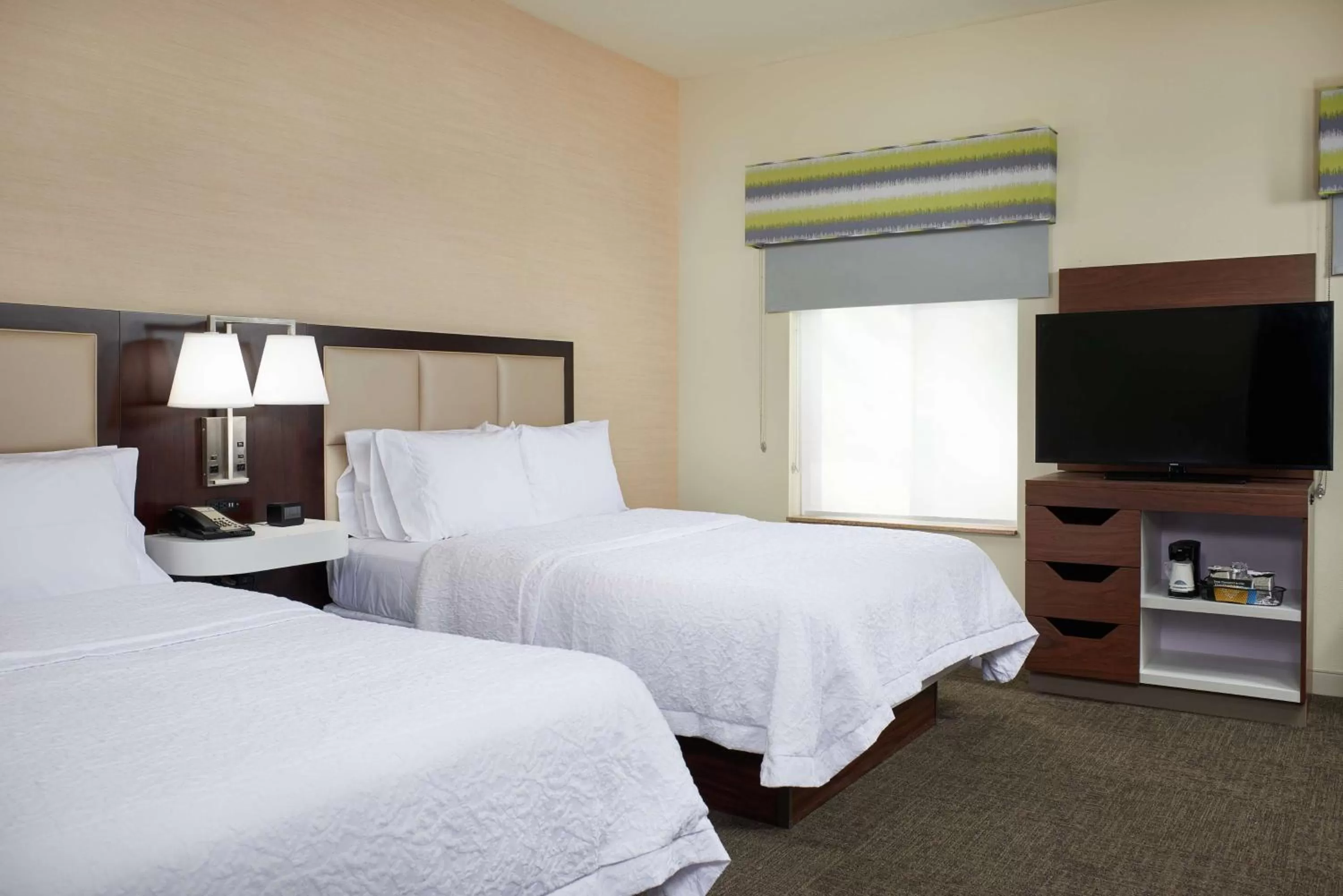 Bedroom, Bed in Hampton Inn & Suites Phoenix-Surprise