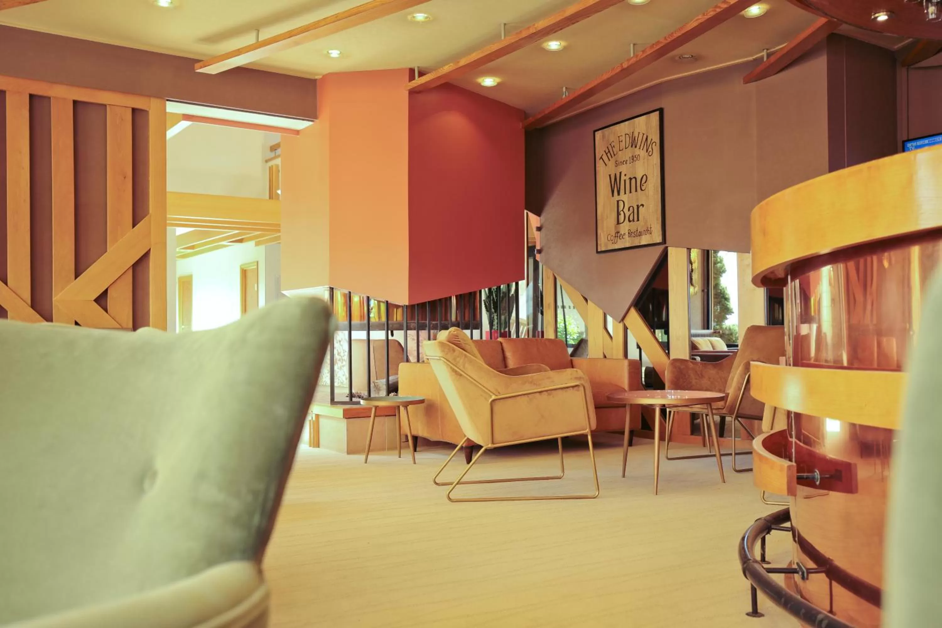 Lobby or reception in Logis Hostellerie D'Aussois