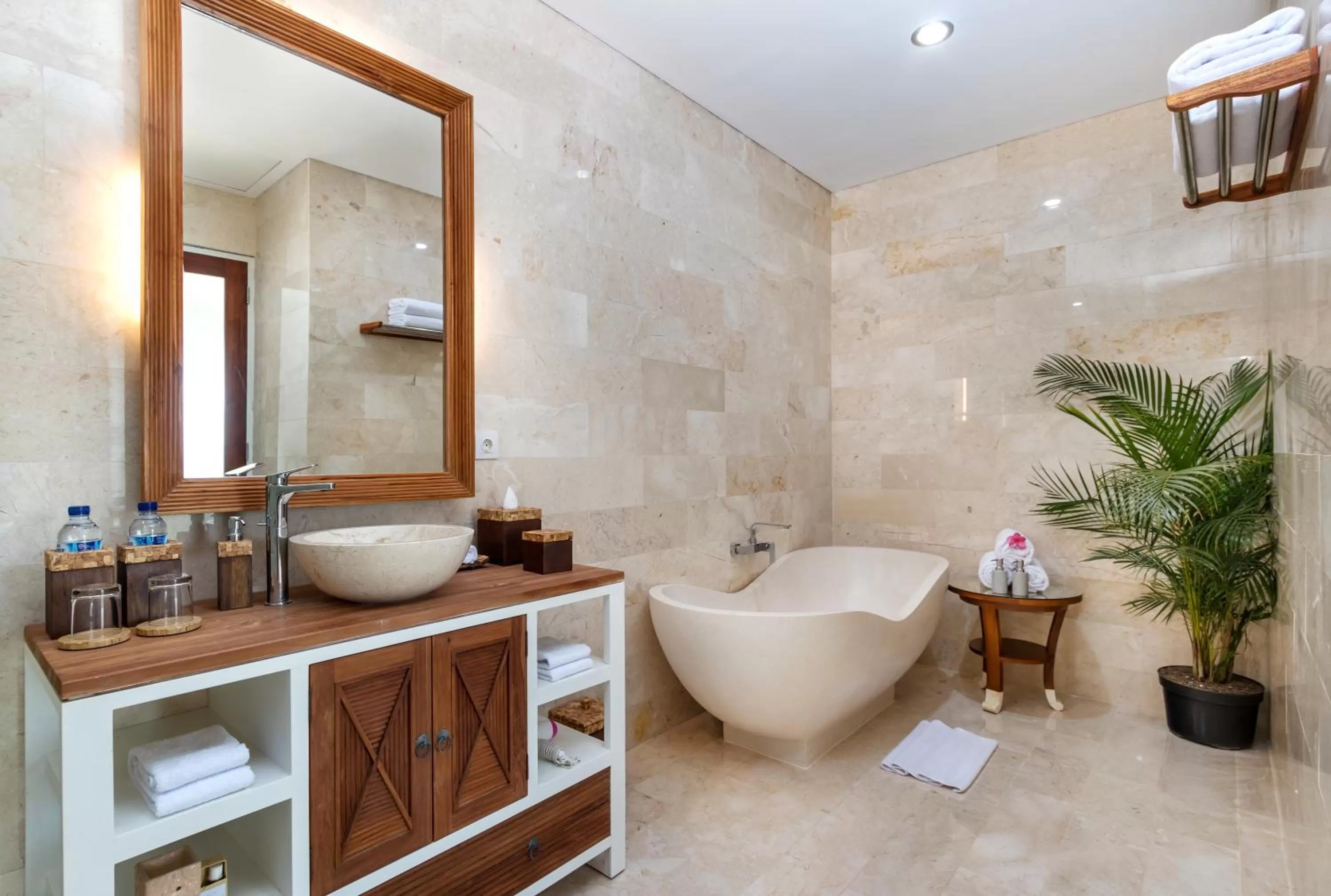 Toilet in Wadari Retreat Villa Ubud