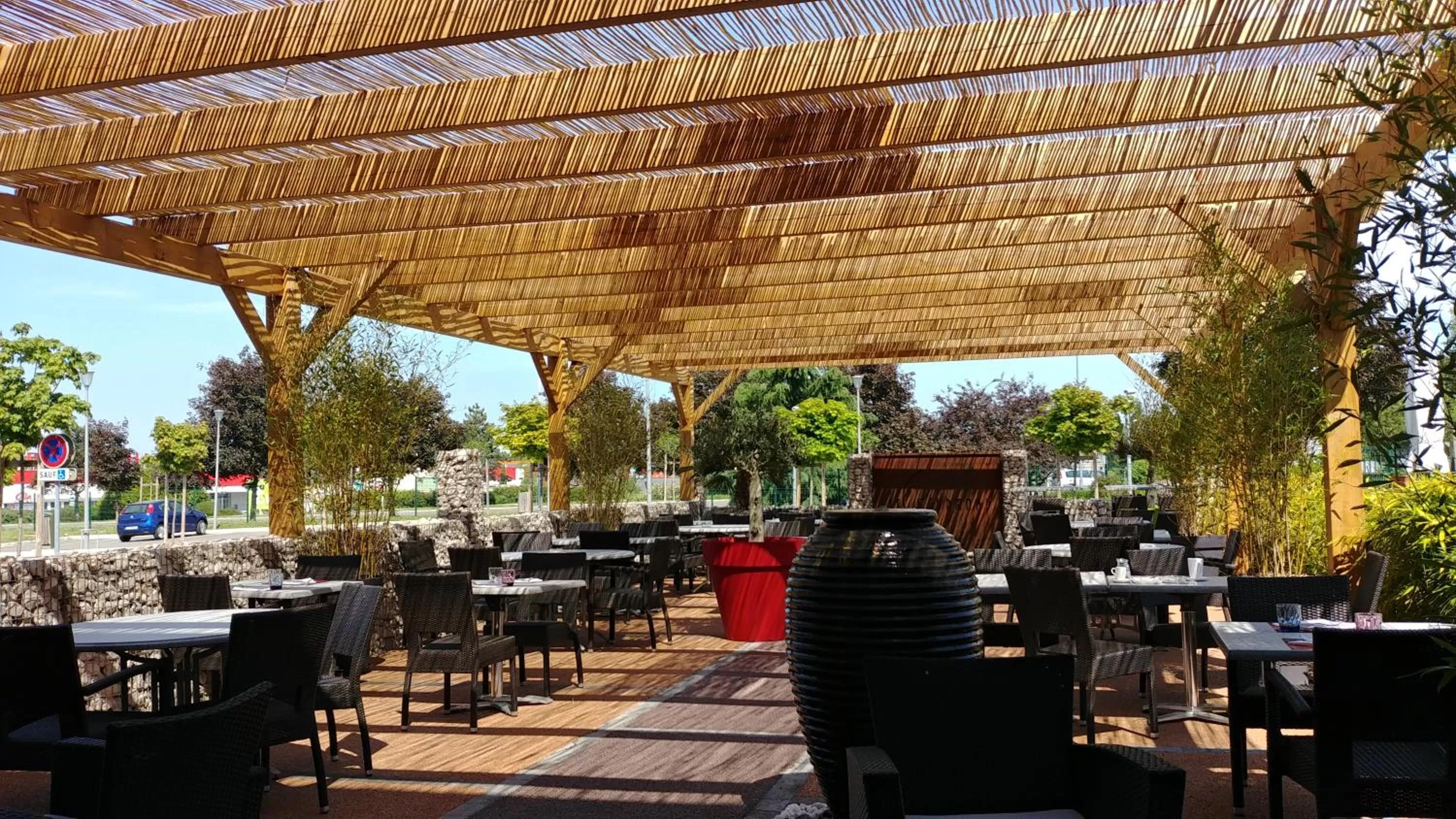 Patio in ibis Europe Chalon Sur Saone