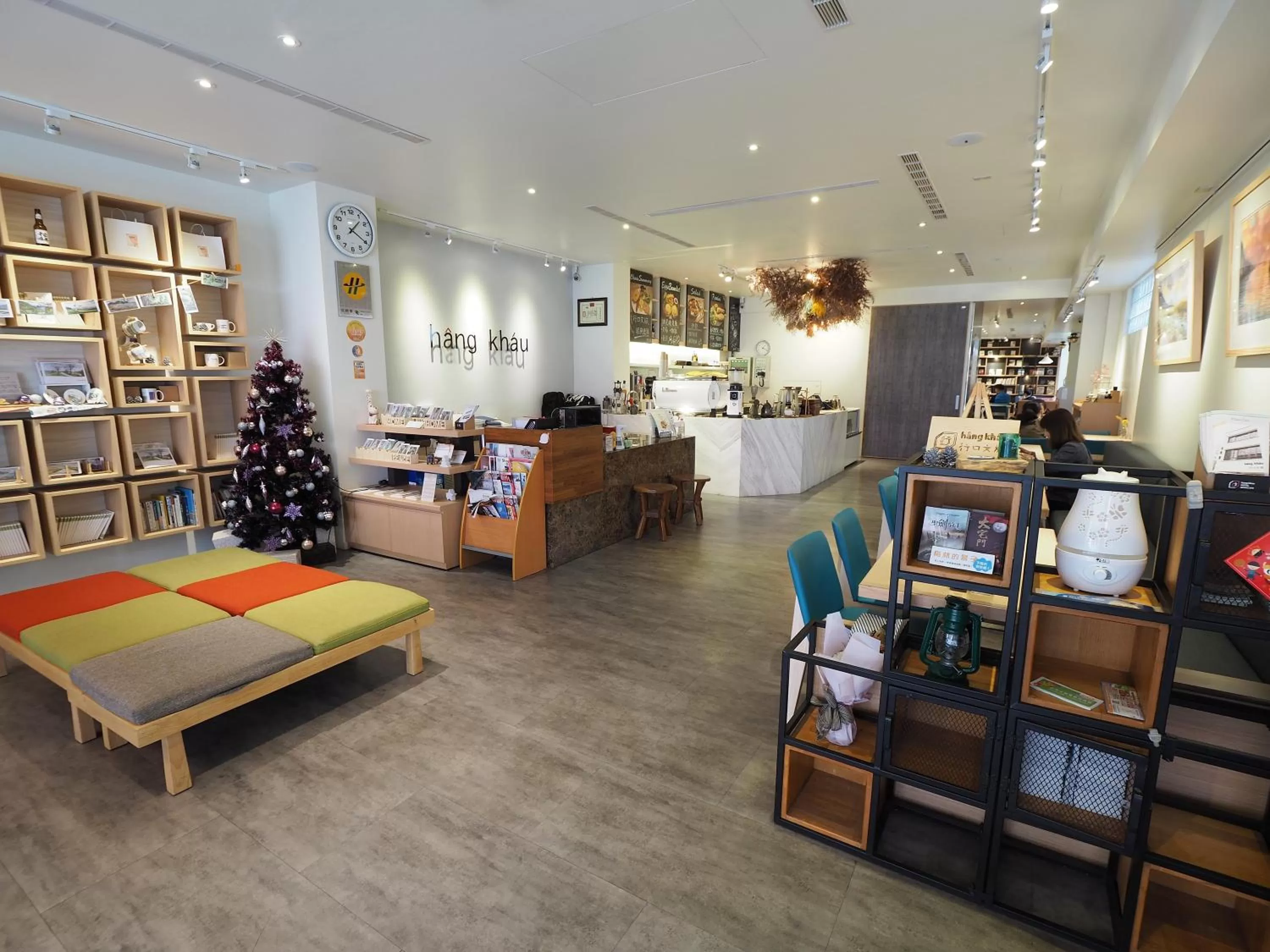 Lobby or reception in Hangkhau Hotel