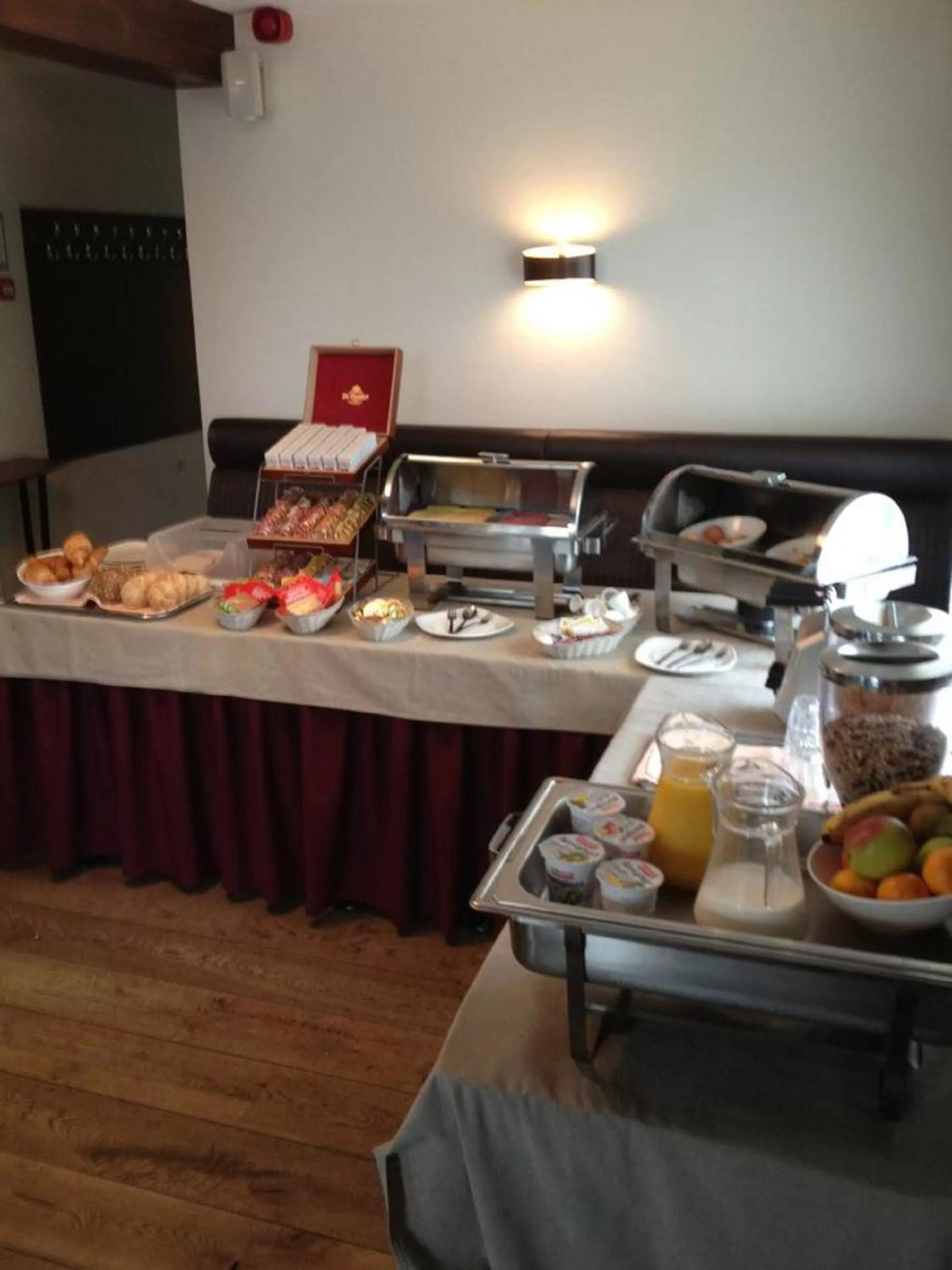 Buffet breakfast, Breakfast in Hotel Brasserie Oud Maren