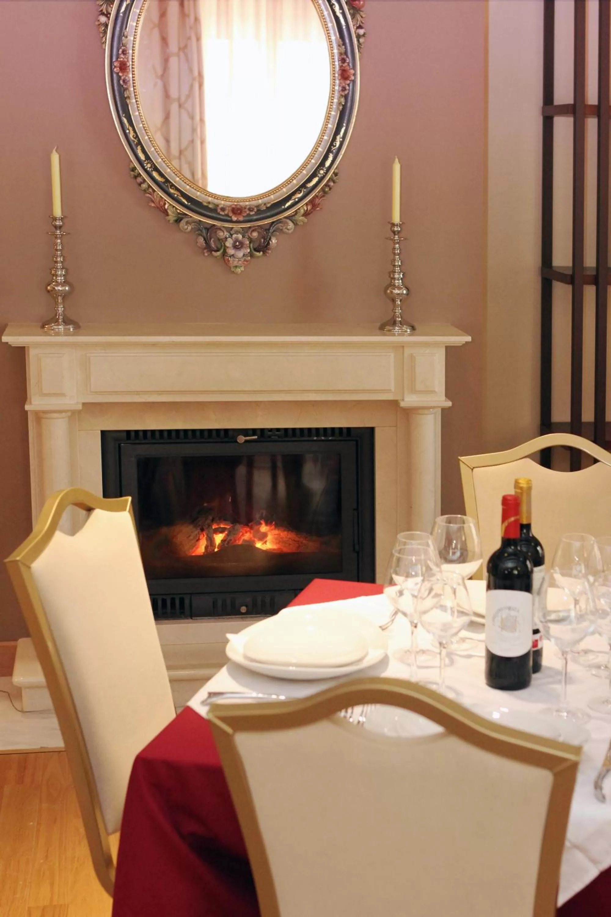 Restaurant/places to eat in Casa Consistorial