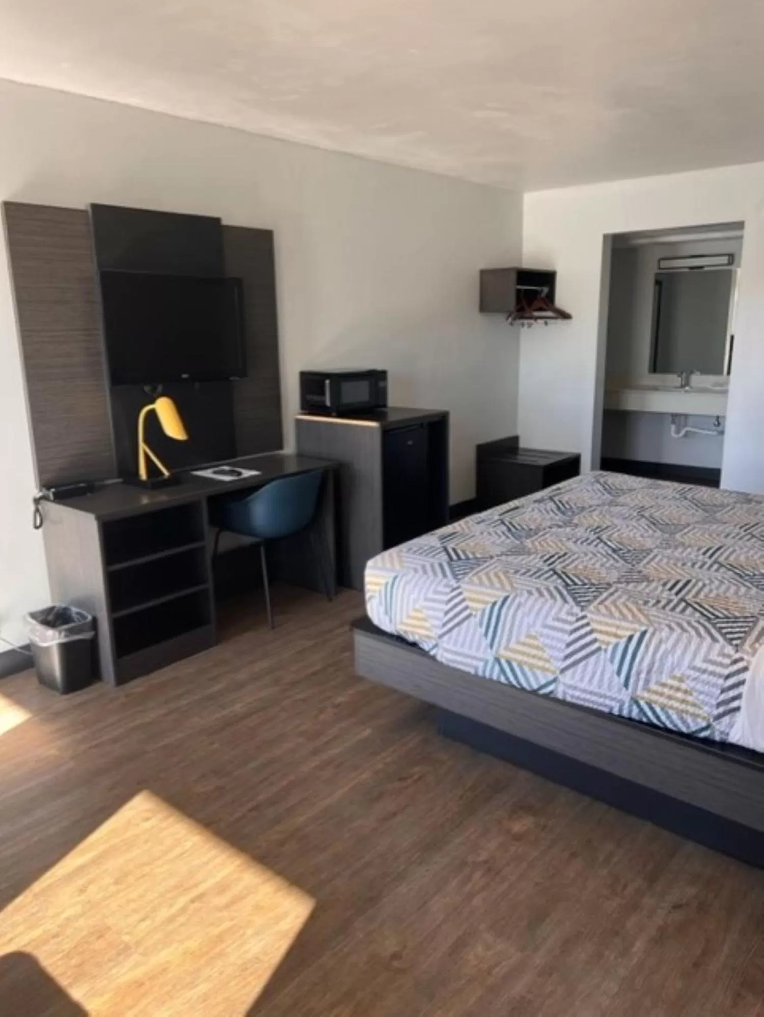 Bed in Motel 6 Dublin, Ga