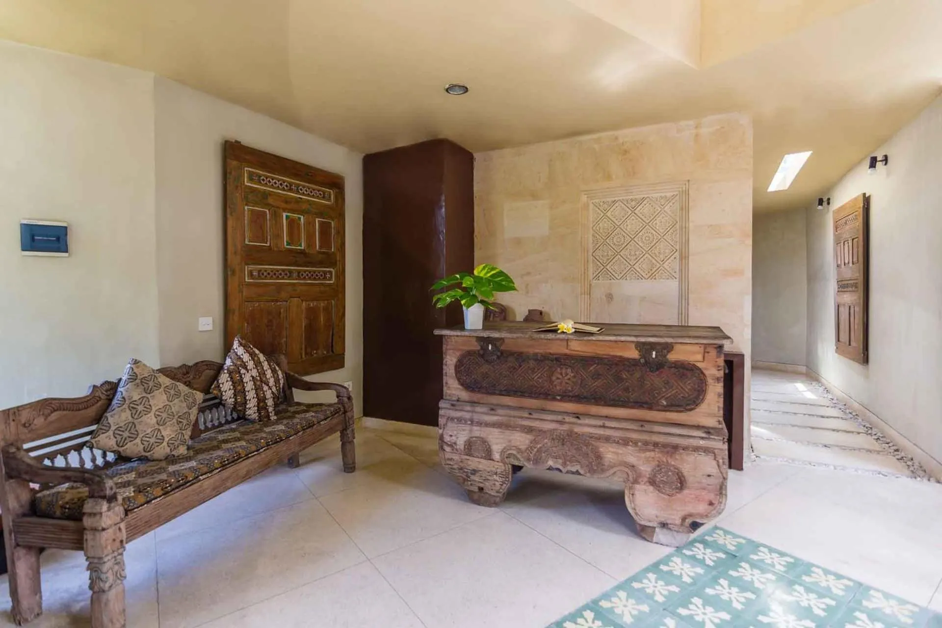 Lobby or reception in Visakha Sanur by Puri Signatures