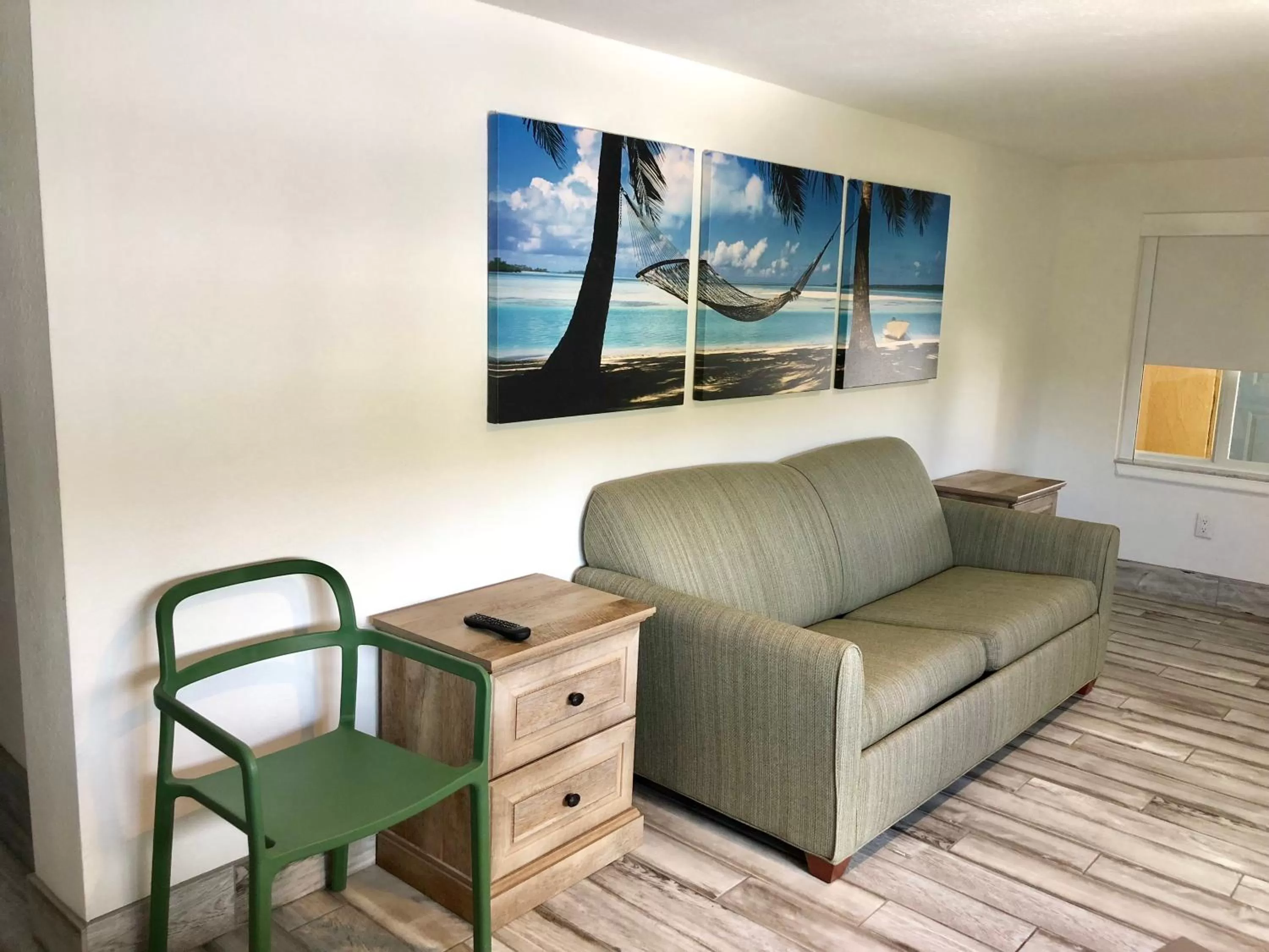 Living room in Gilbert's Resort & Marina