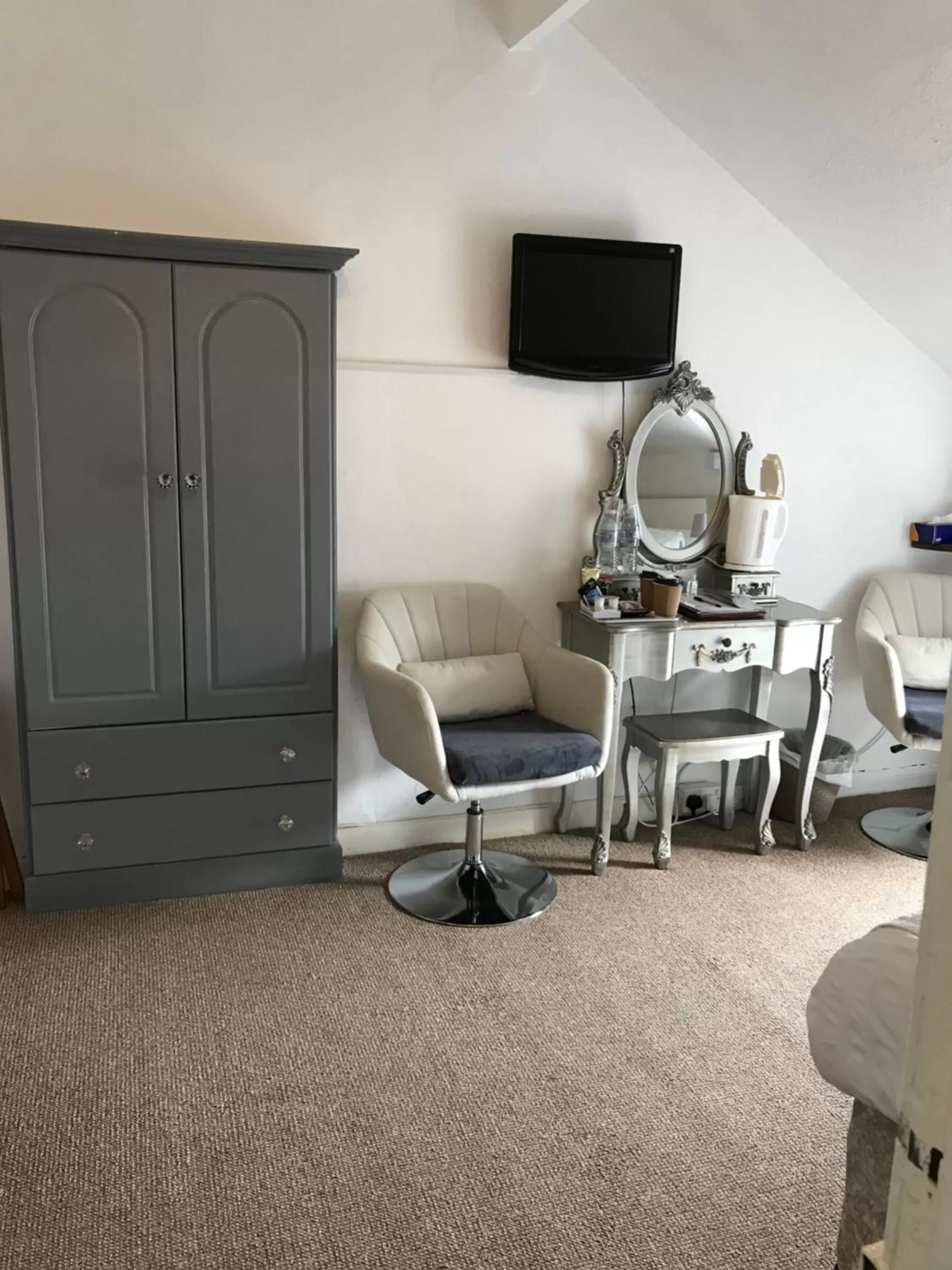 TV/Entertainment Center in Atlantic View B&B