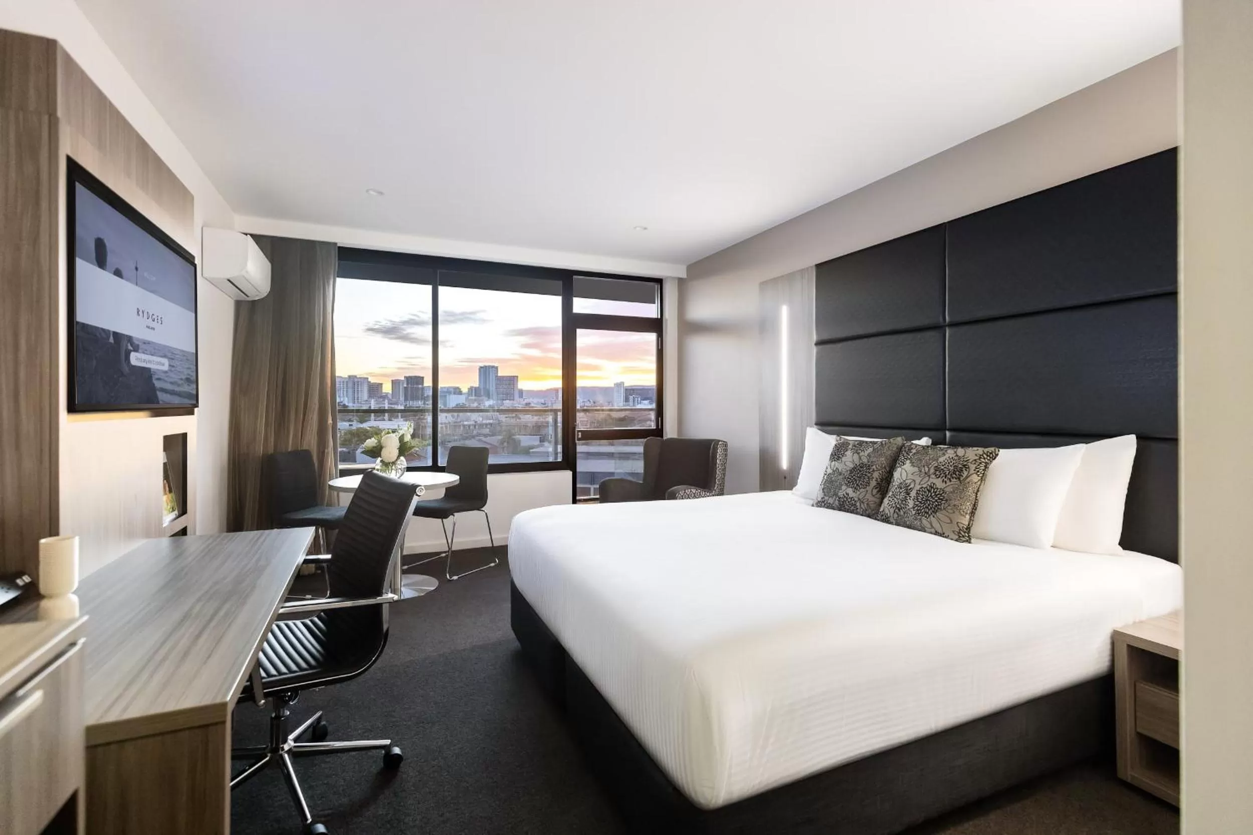 Photo of the whole room, Bed in Rydges South Park Adelaide