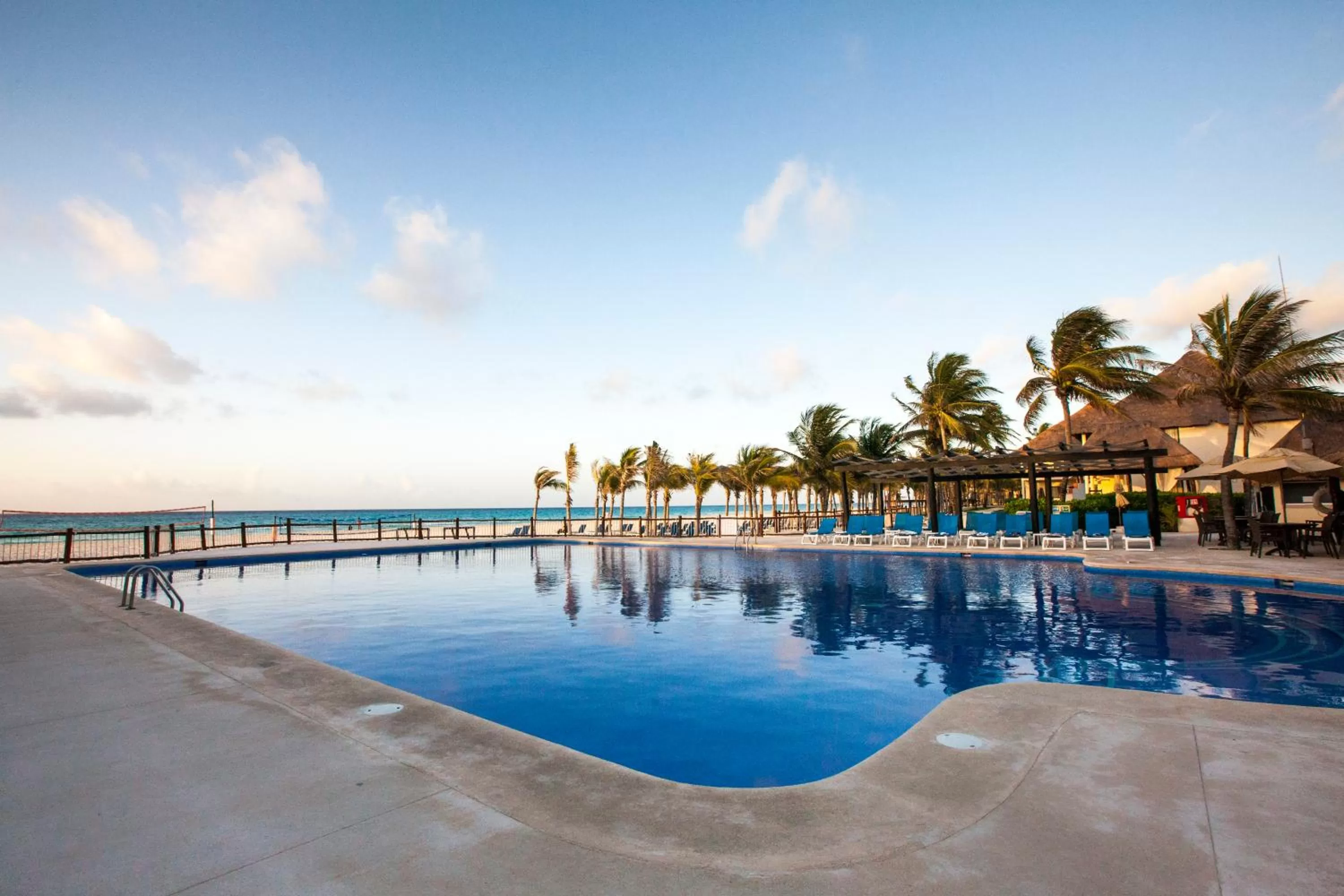 Swimming pool in Allegro Playacar - All Inclusive Resort
