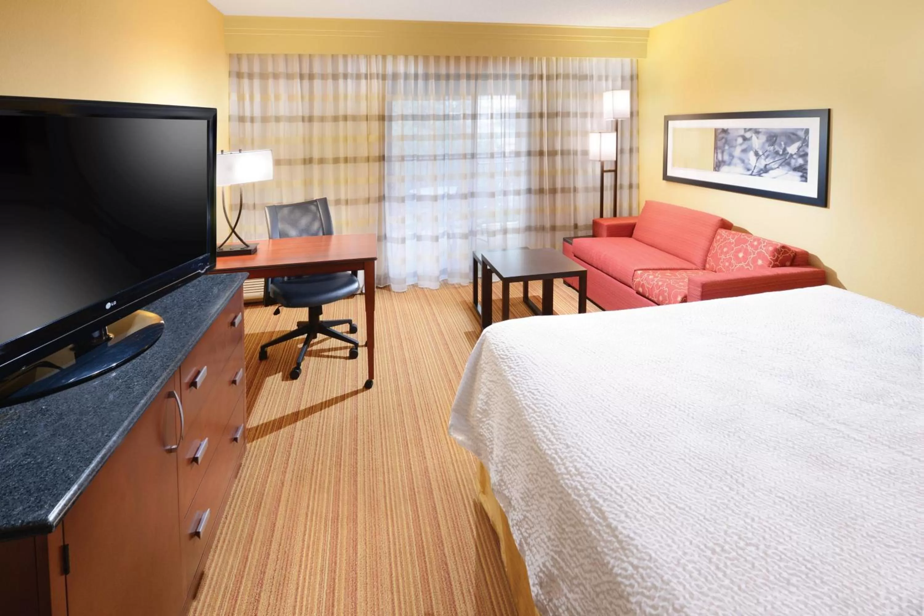 King Room with Sofa Bed - Hearing Accessible in Courtyard by Marriott Dallas Plano in Legacy Park