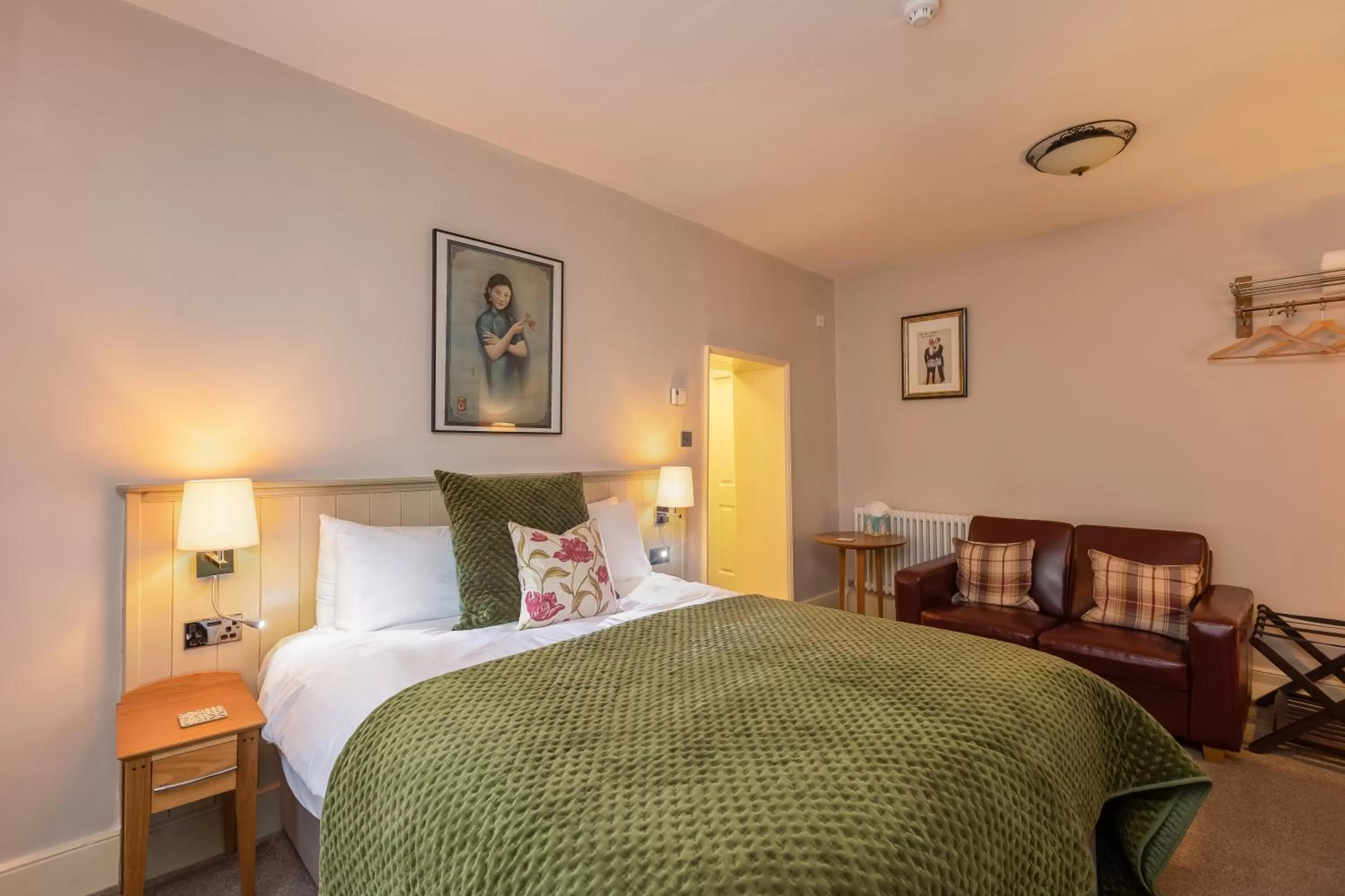 Bed in The Black Swan Inn