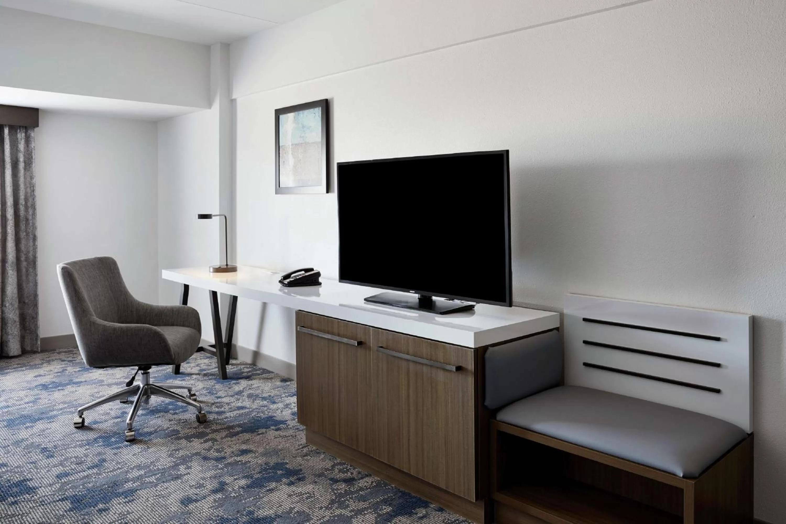 Bedroom in Hilton Garden Inn Champaign/ Urbana