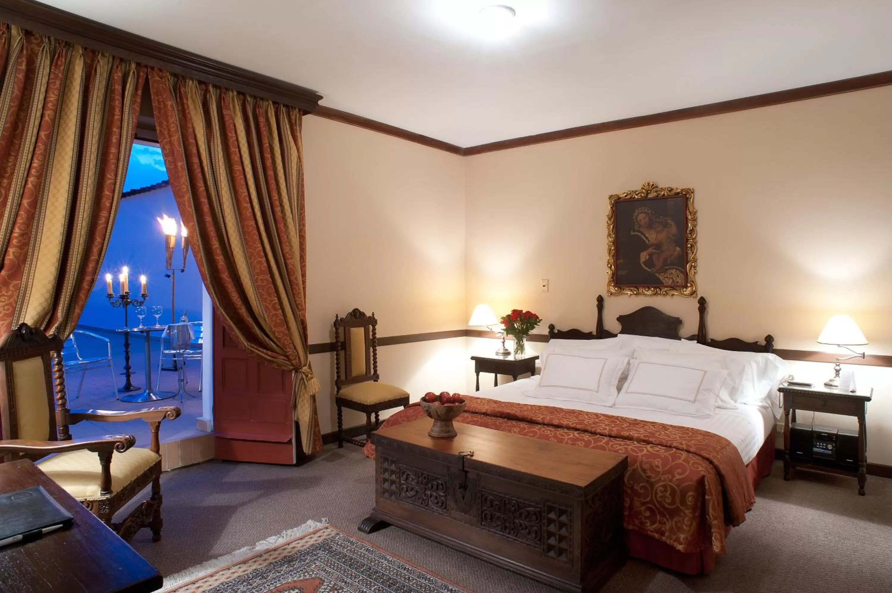 Bed in Hotel Dann Monasterio