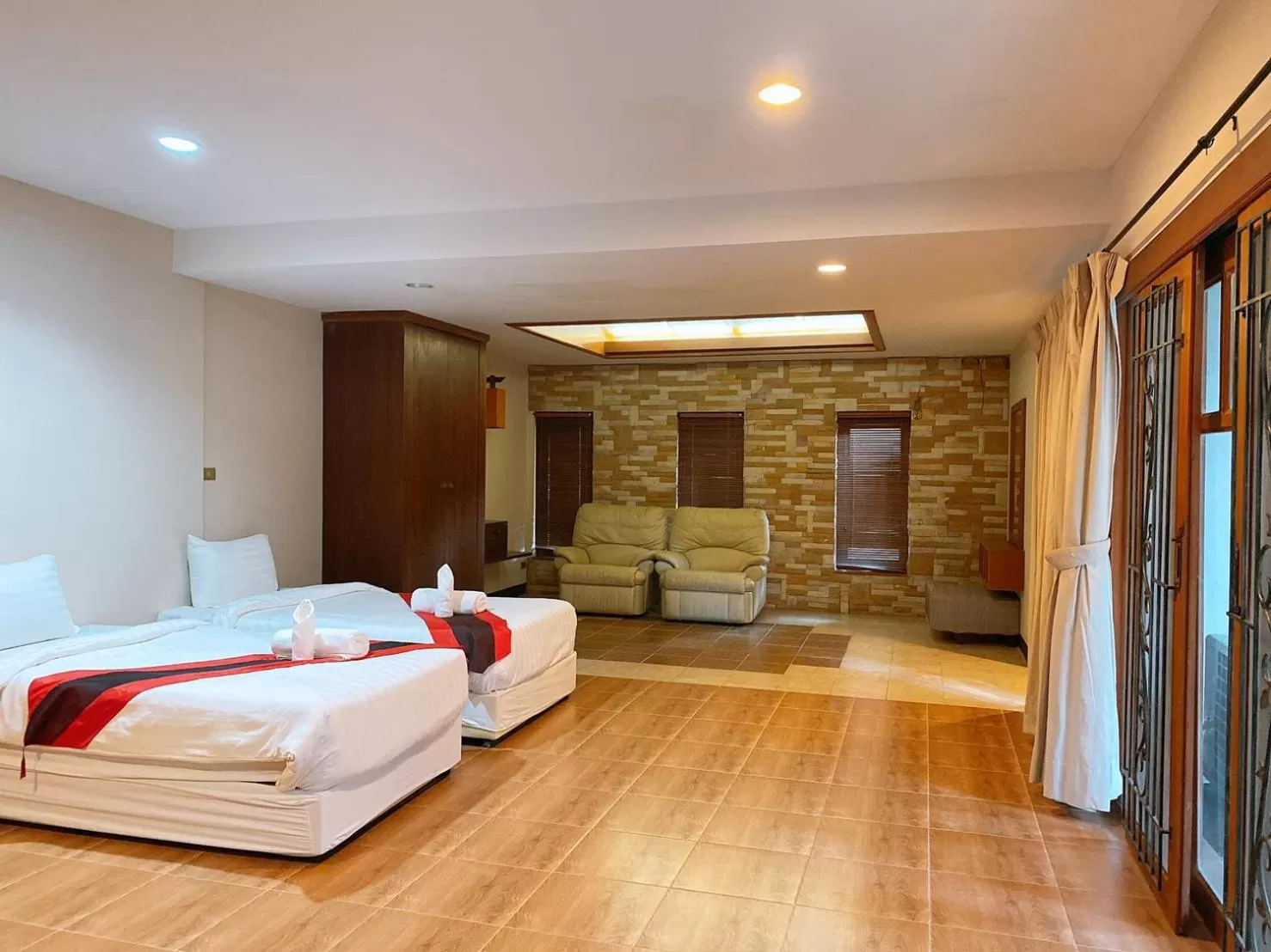 Photo of the whole room, Bed in Sasidara Resort Nan