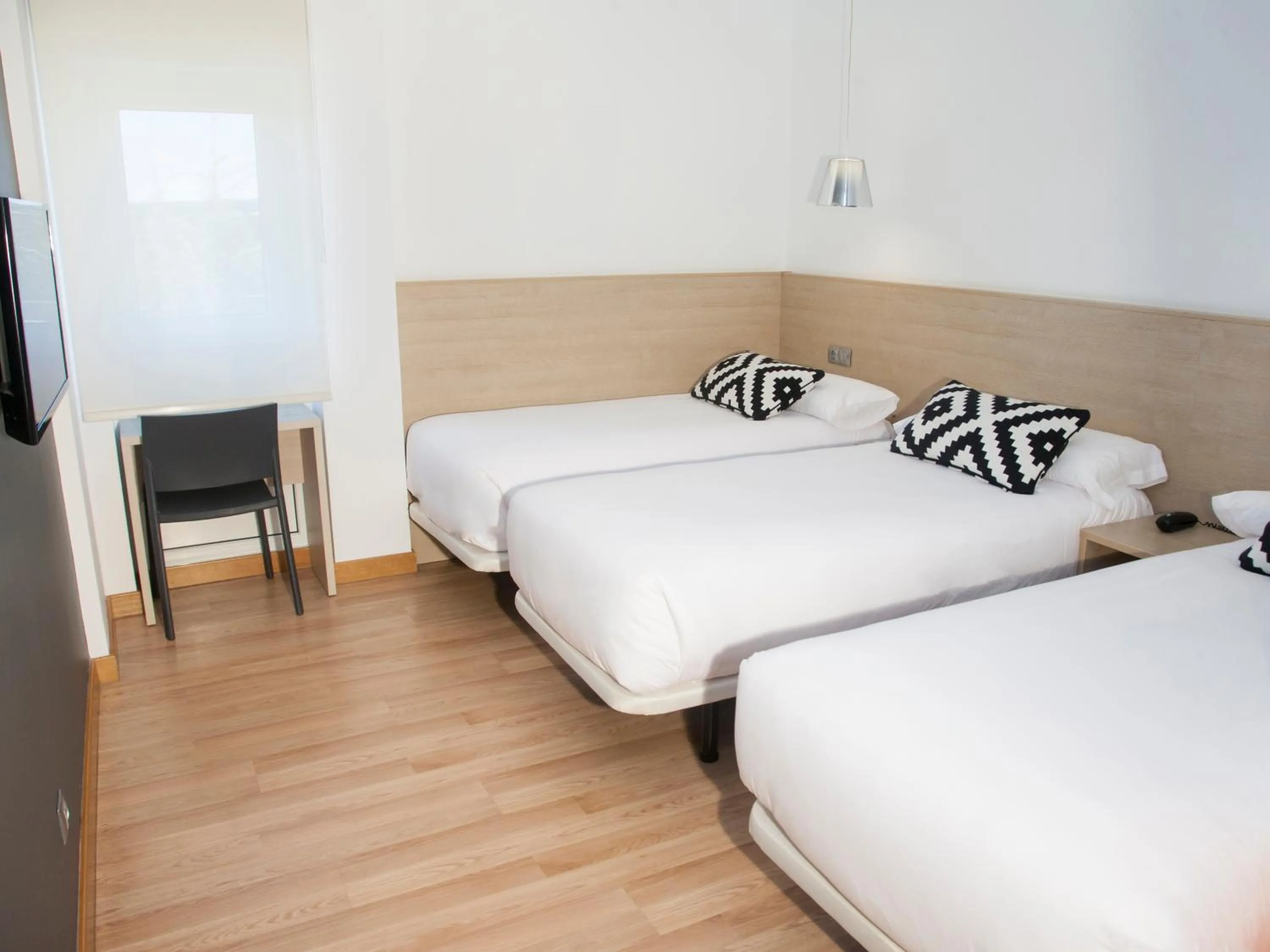 Bedroom, Bed in Hotel Restaurante Cadosa