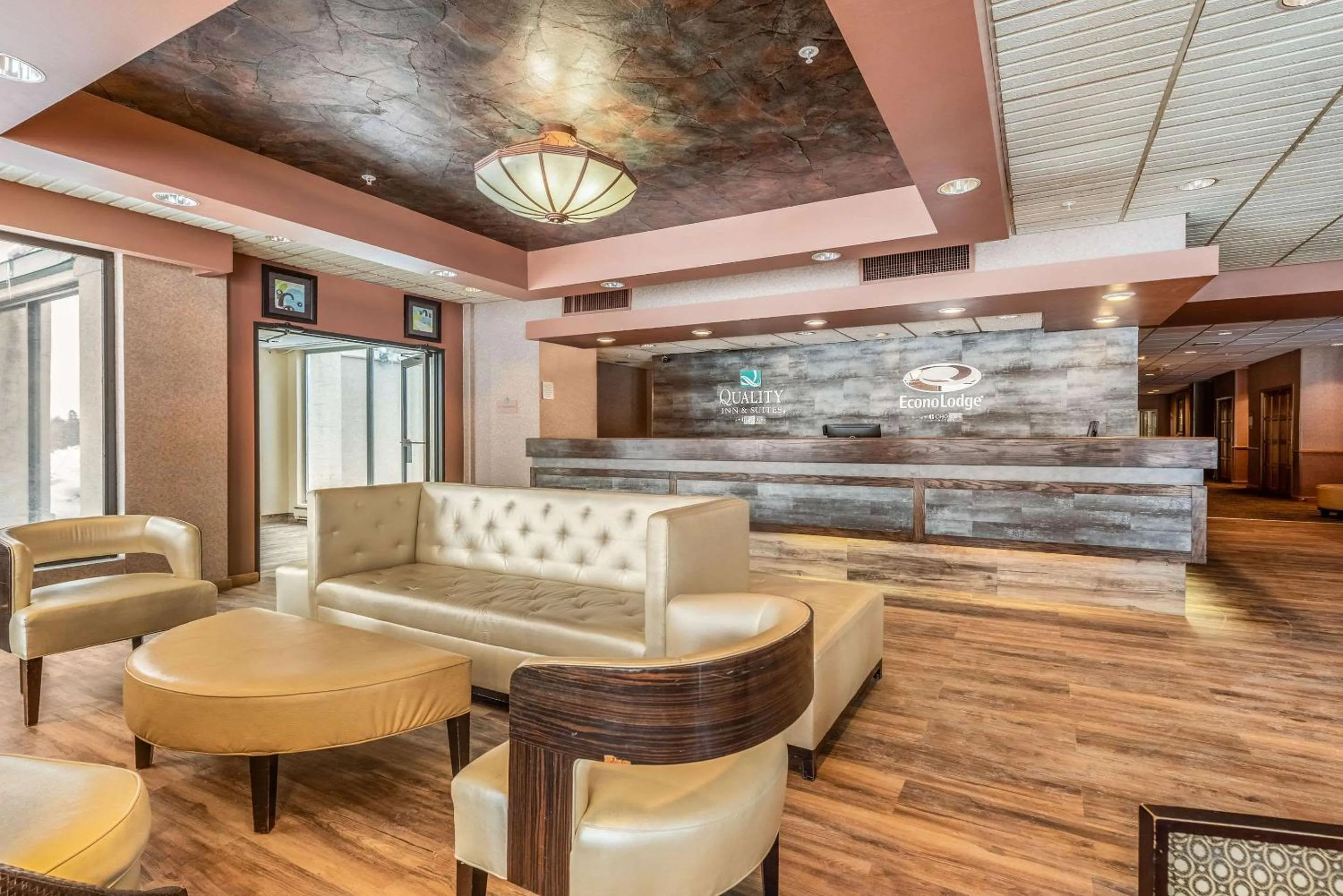 Lobby or reception in Econo Lodge