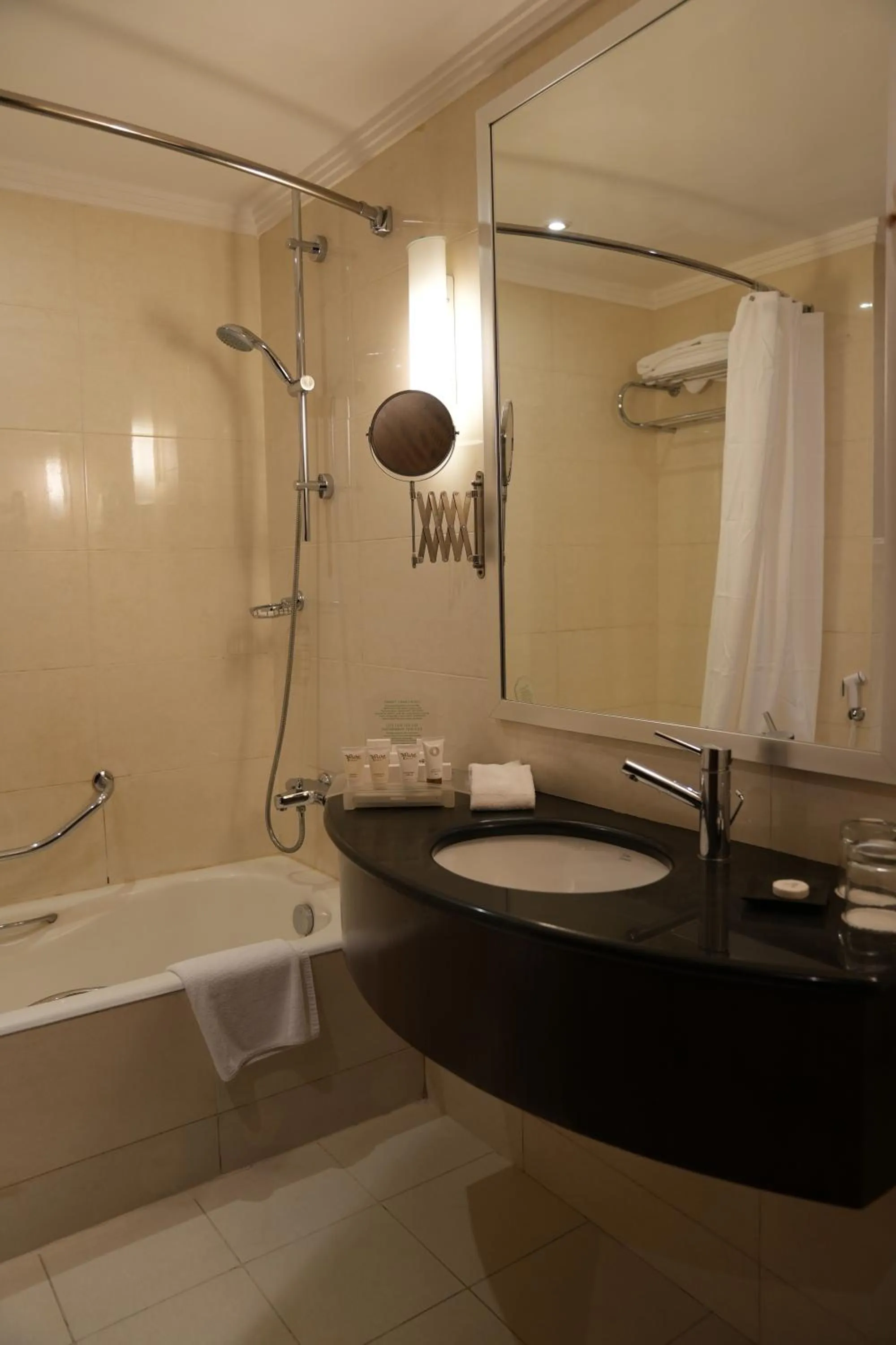 Shower in Millennium Central Kuwait Downtown