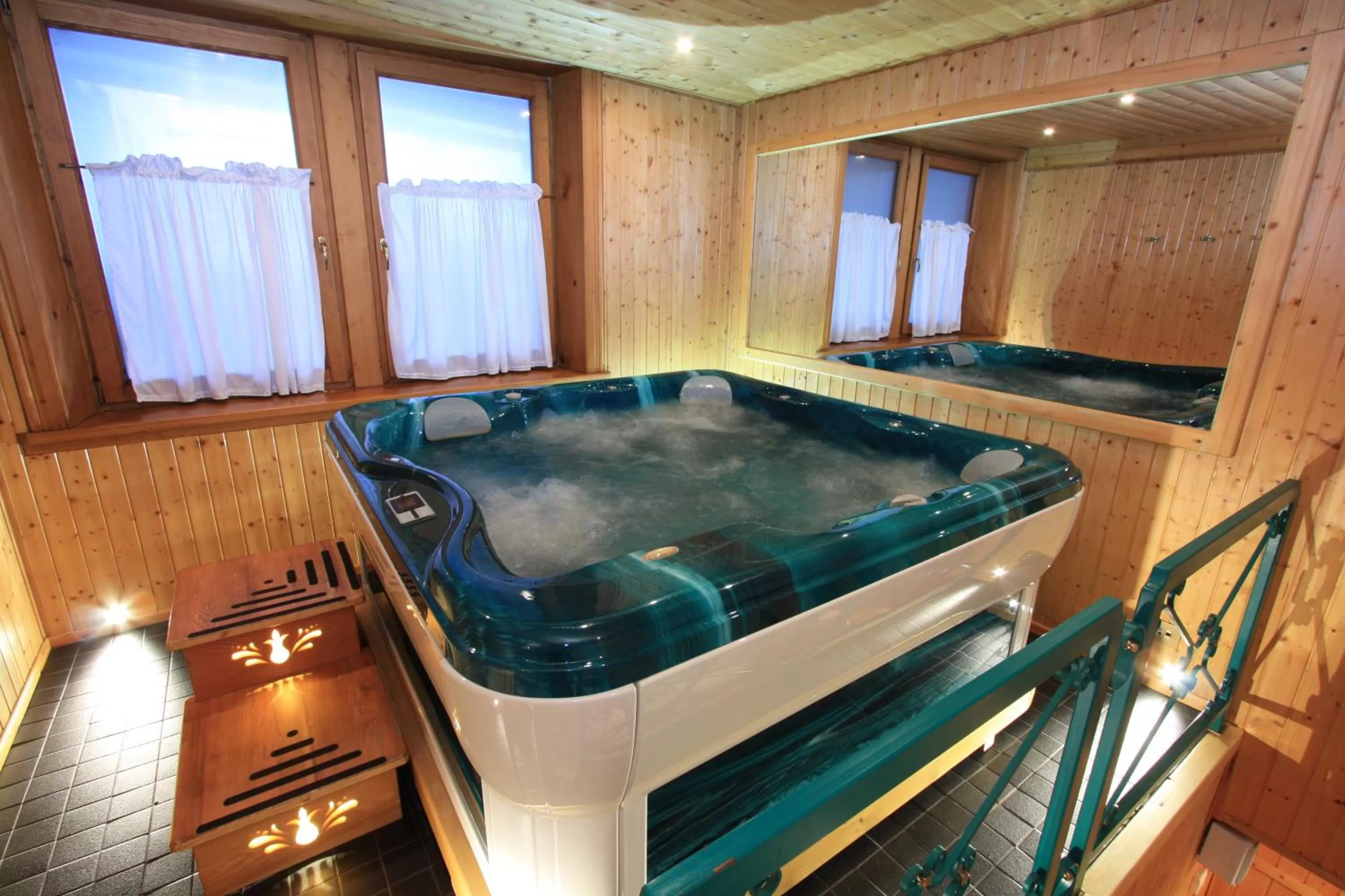 Hot Tub in Hotel Trieste