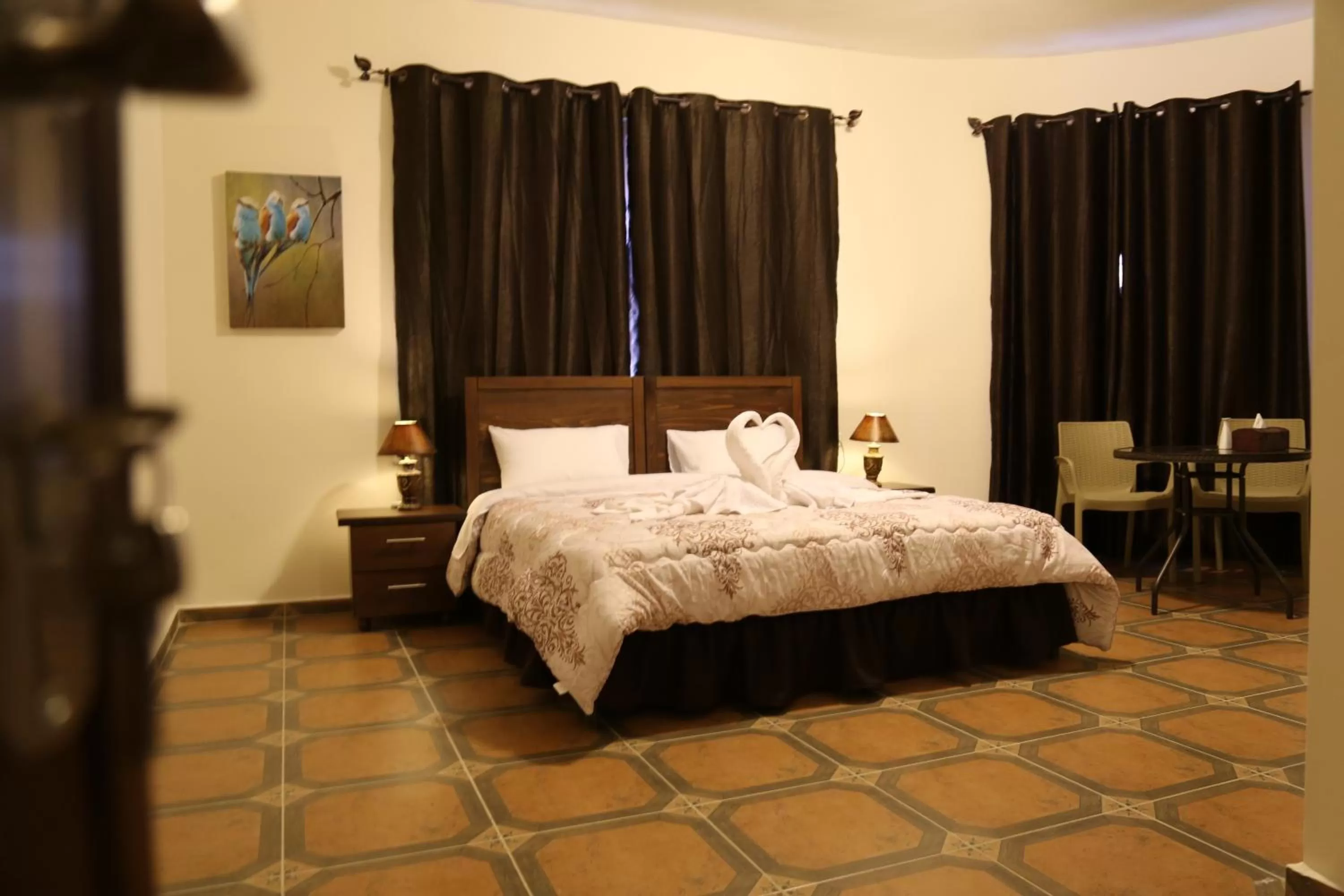 Property building, Room Photo in Orient Hotel