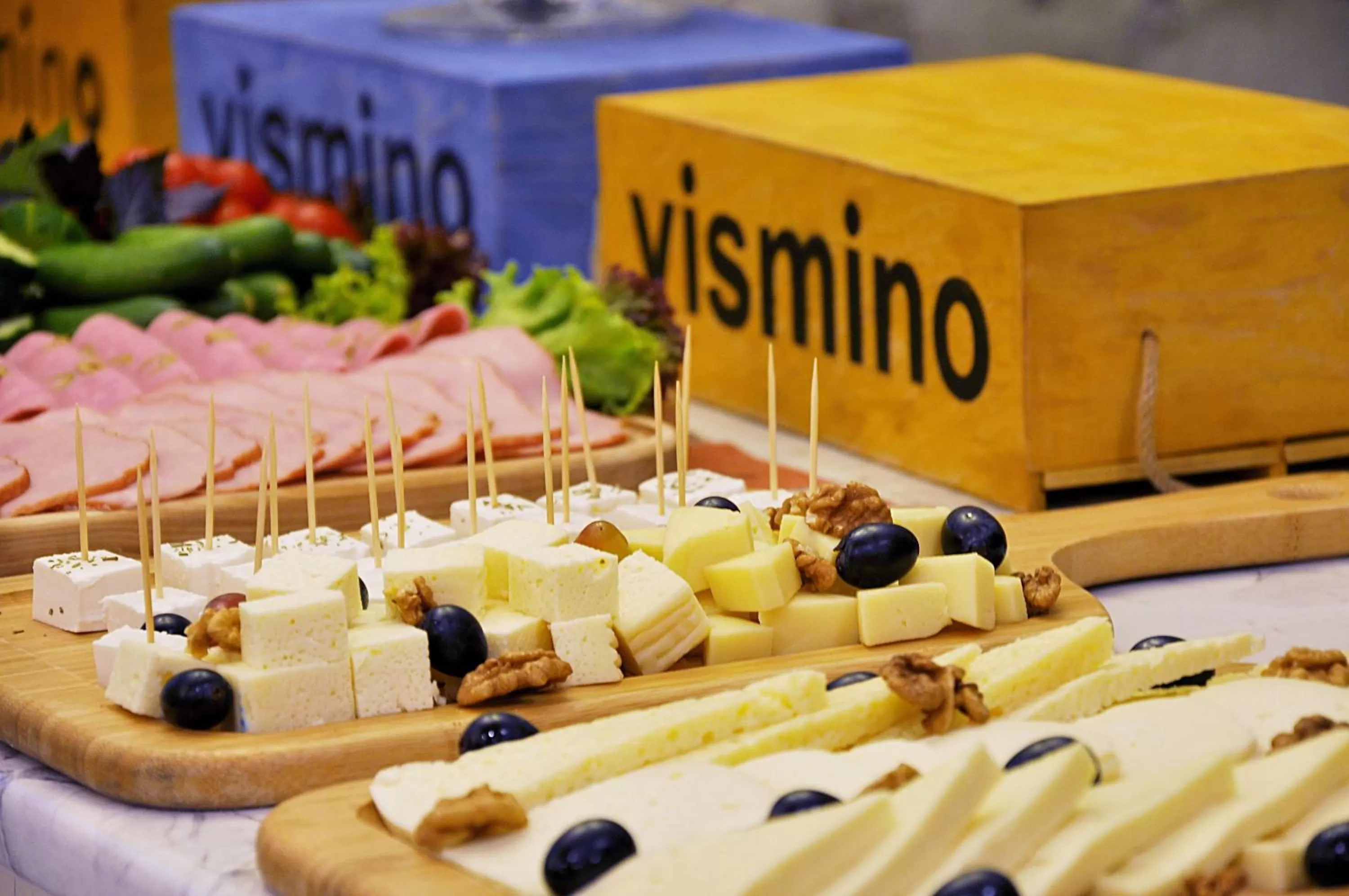 Restaurant/places to eat in Tekla Palace By Urban Hotels