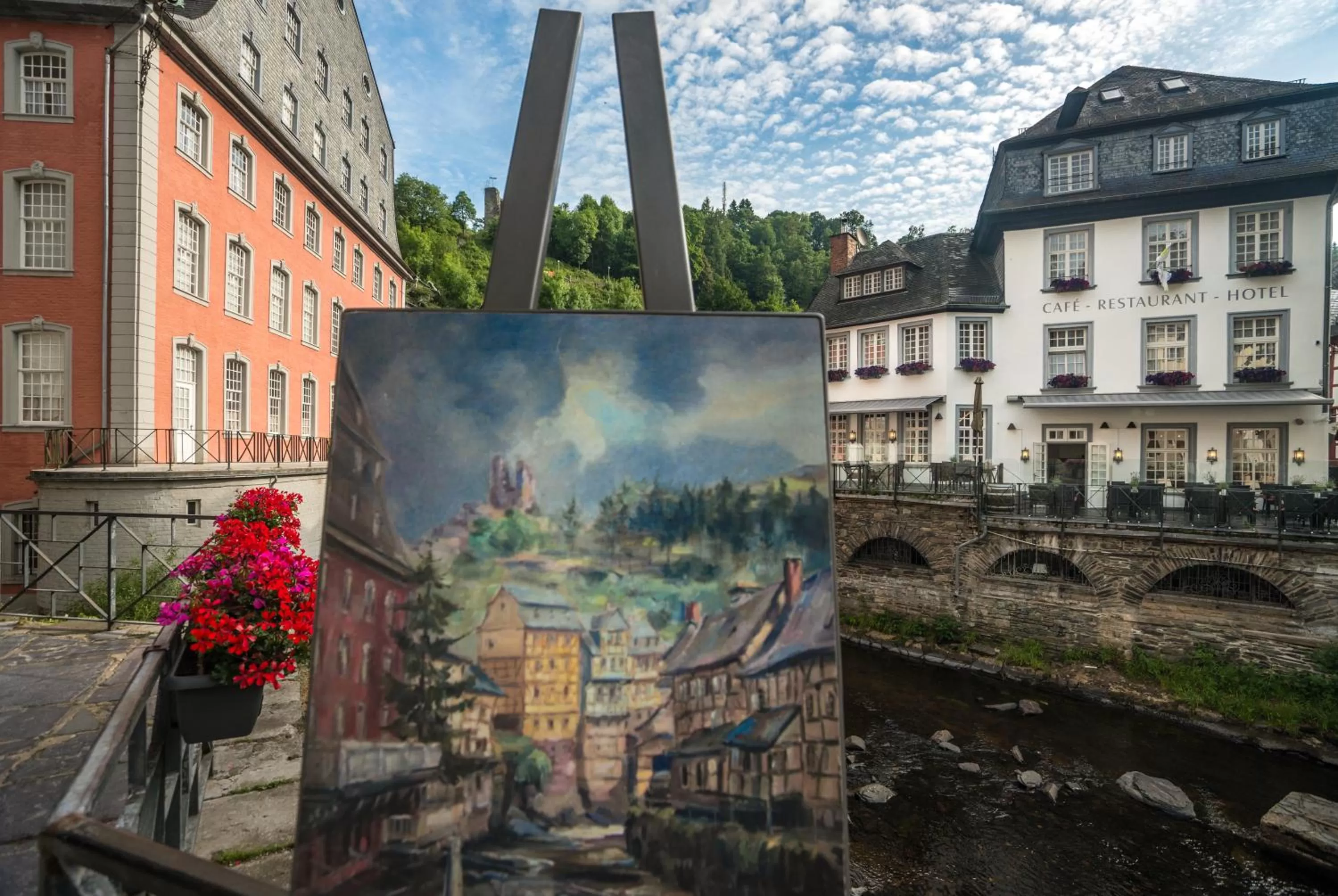 Nearby landmark in Horchem Hotel-Restaurant-Café-Bar