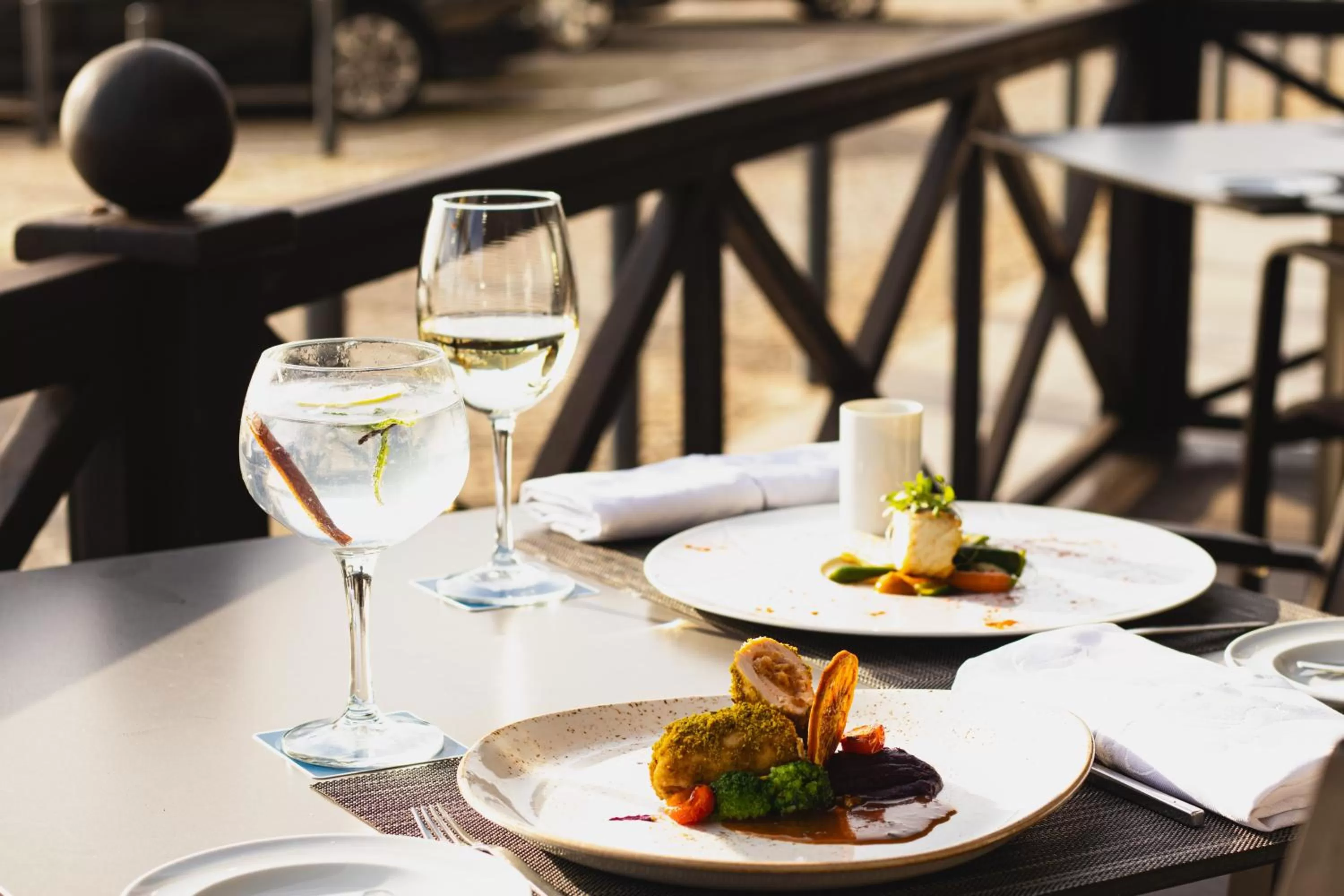 Food and drinks in SANA Sesimbra Hotel