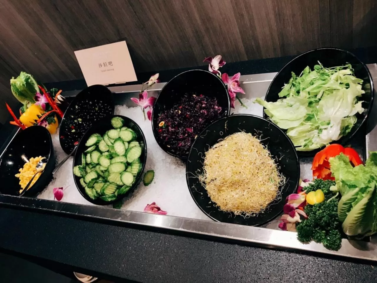 Buffet breakfast in Hotel Midtown Richardson