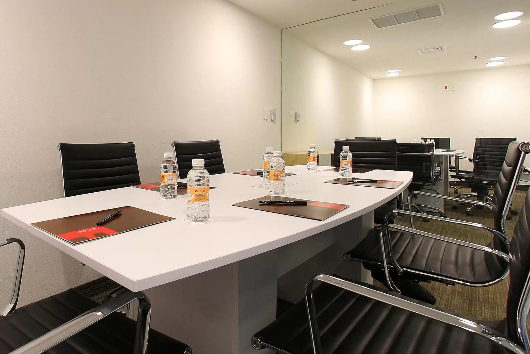 Meeting/conference room in Fiesta Inn Express Naucalpan