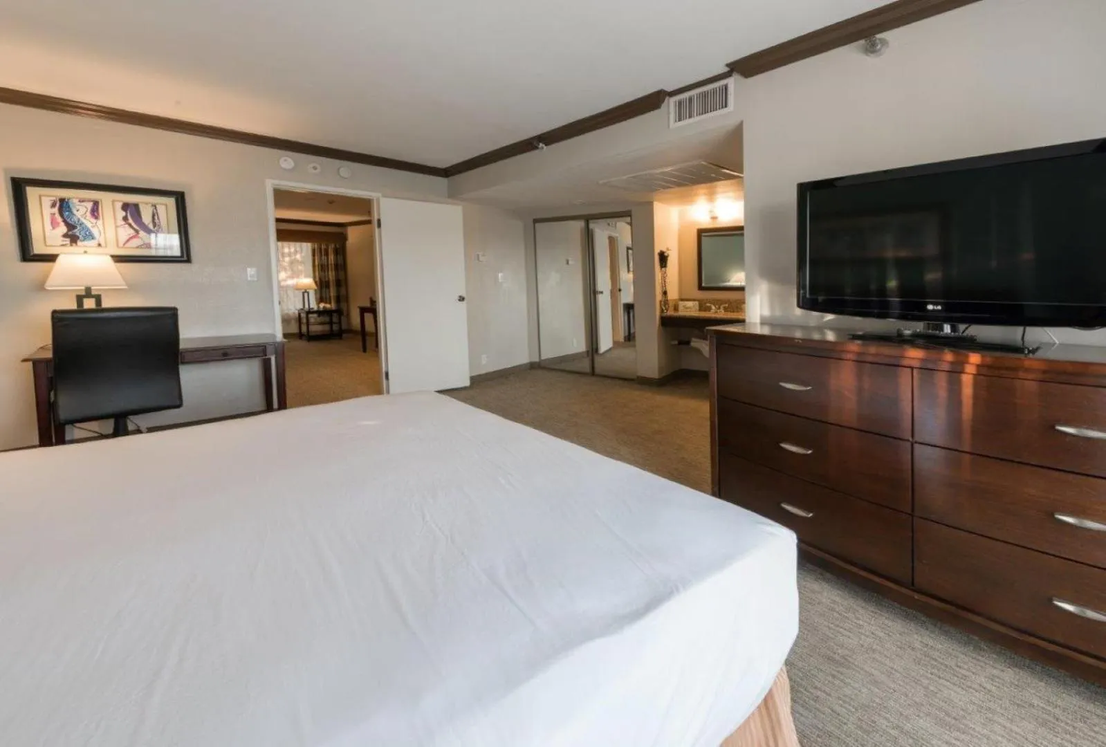 Bed in Vanllee Hotel