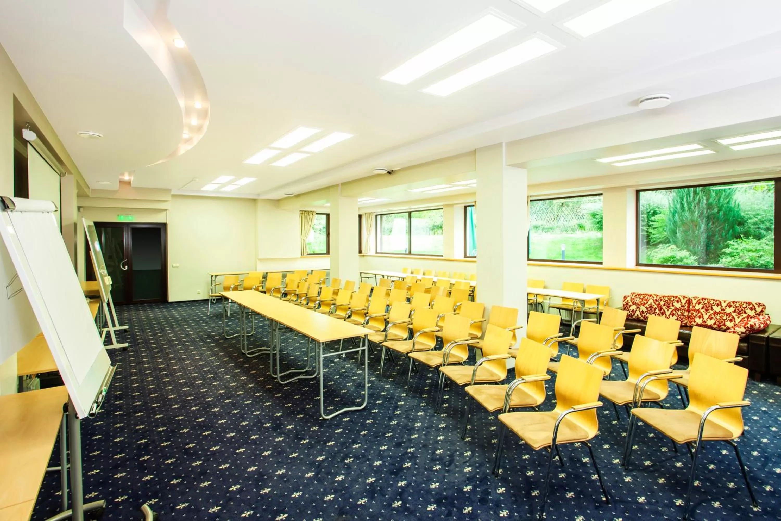 Business facilities in Park Villa Hotel