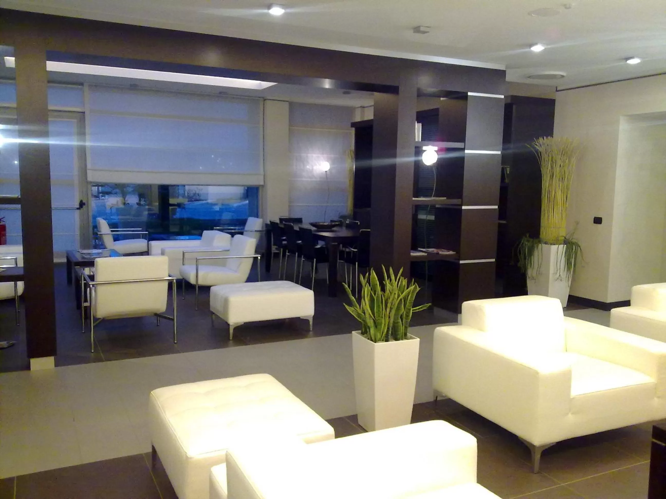 Lobby or reception in Mercure Bergamo Aeroporto