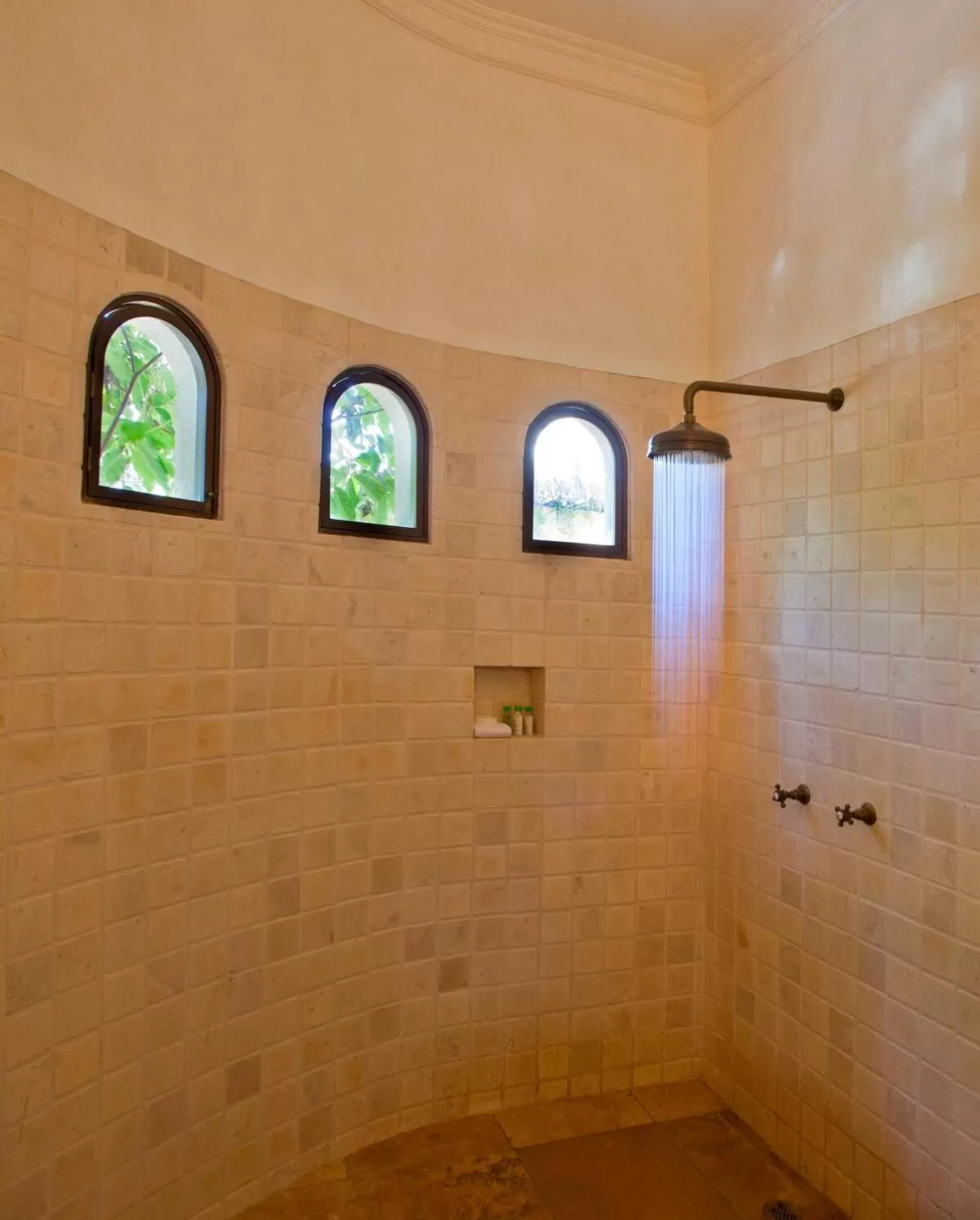 Shower in Casa Kimberly Boutique Hotel