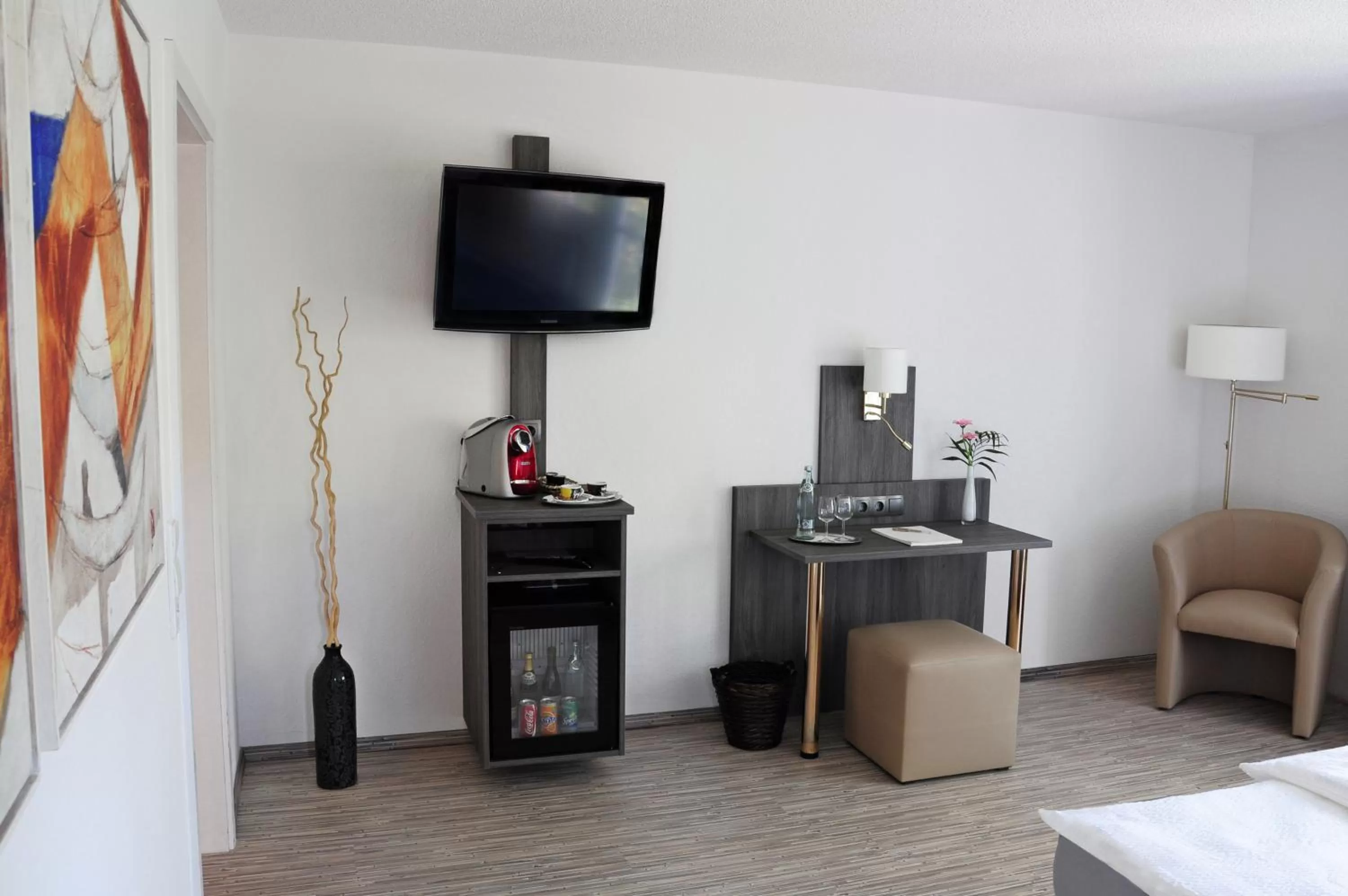 TV and multimedia, TV/Entertainment Center in Hotel Krone Überlingen am Ried