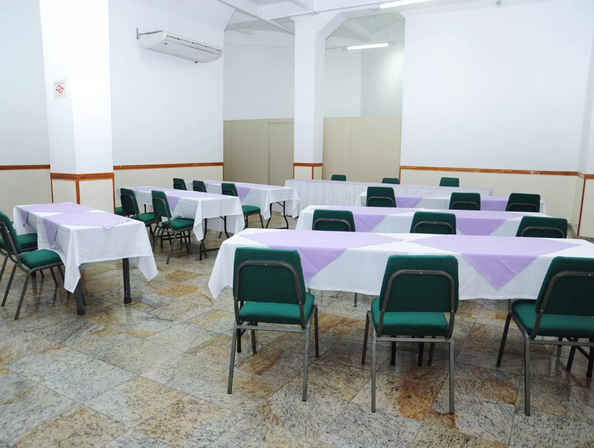 Business facilities in Hotel Euro Suite São Paulo by Nacional Inn - A 600 METROS DA RUA 25 DE MARÇO