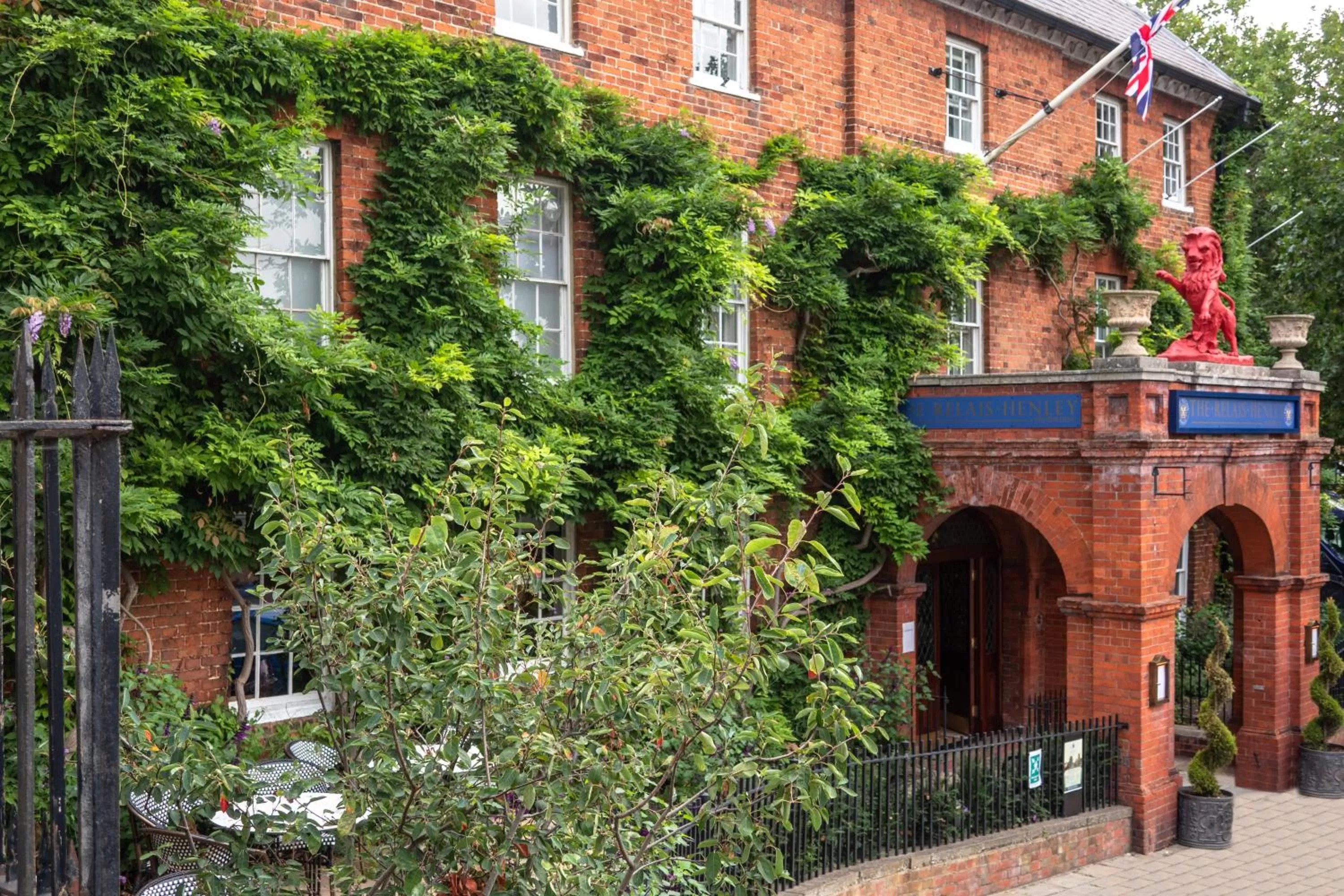 Property building in The Relais Henley