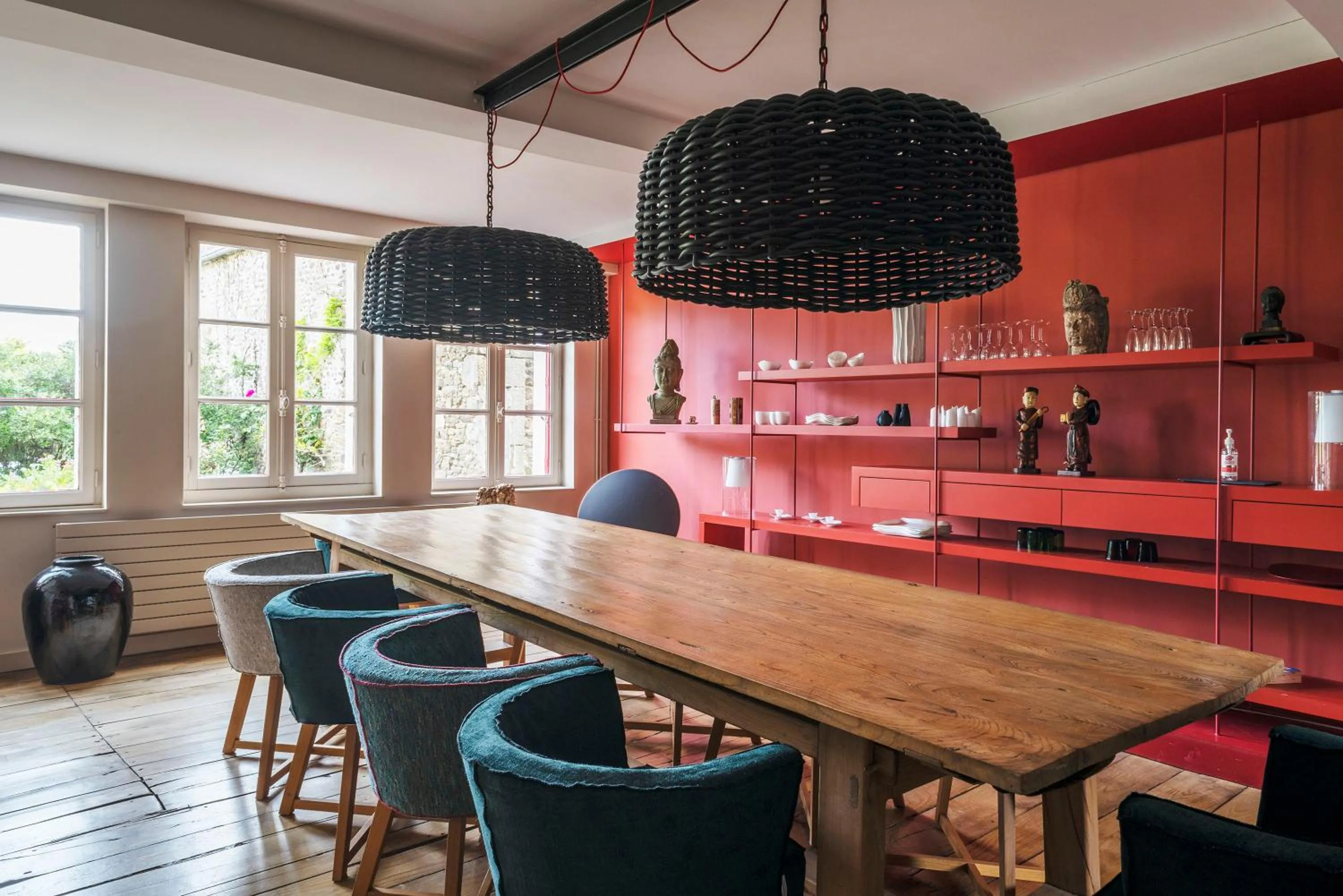 Restaurant/places to eat in La Maison Pavie