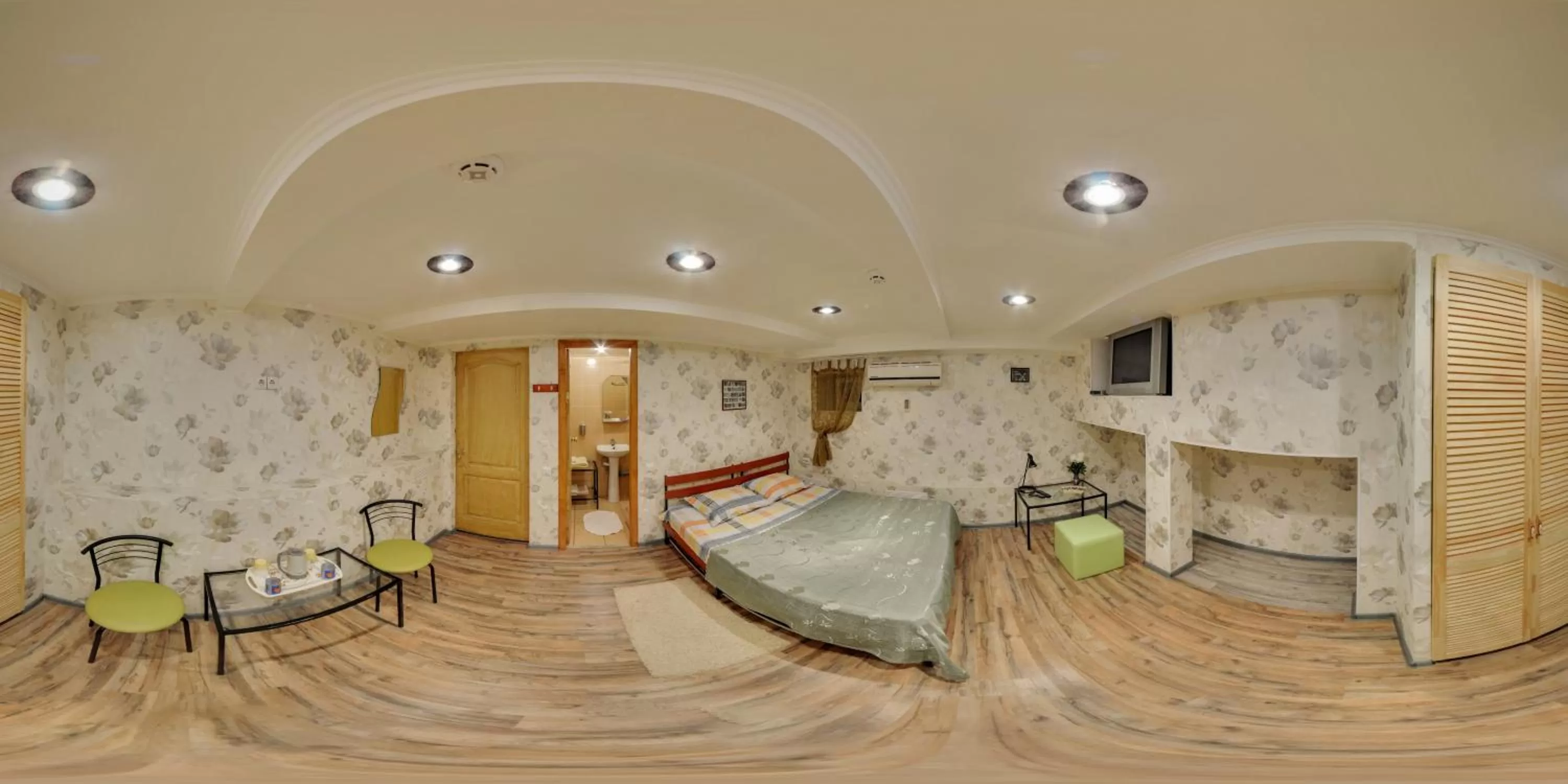 Photo of the whole room in Yellowunlimited Hotel